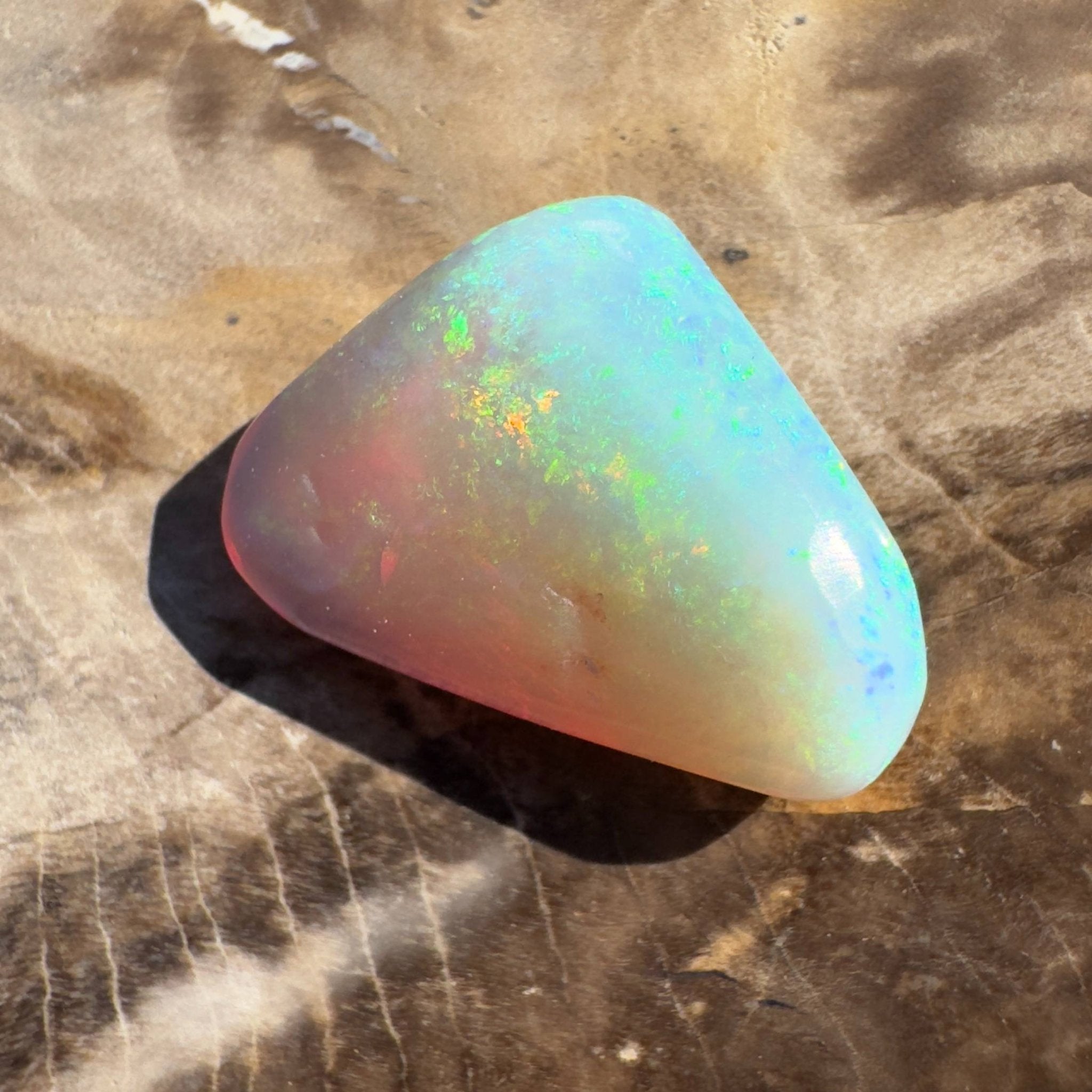 7.4ct Hand - cut Solid Coober Pedy Crystal Opal