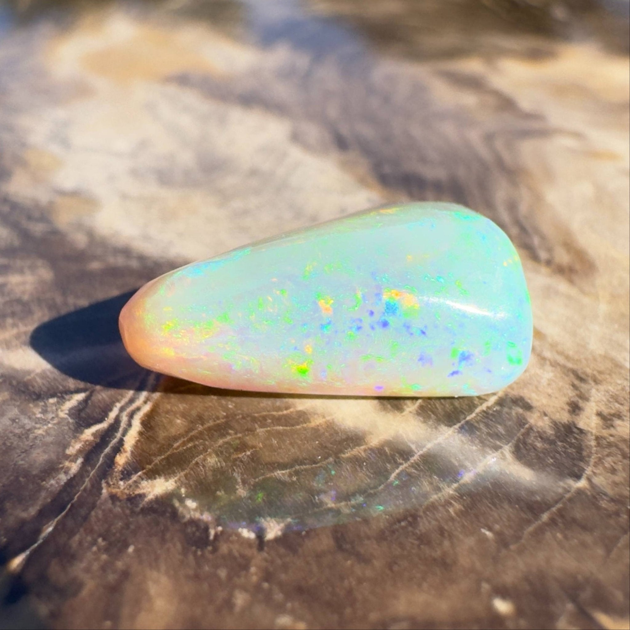 7.4ct Hand - cut Solid Coober Pedy Crystal Opal