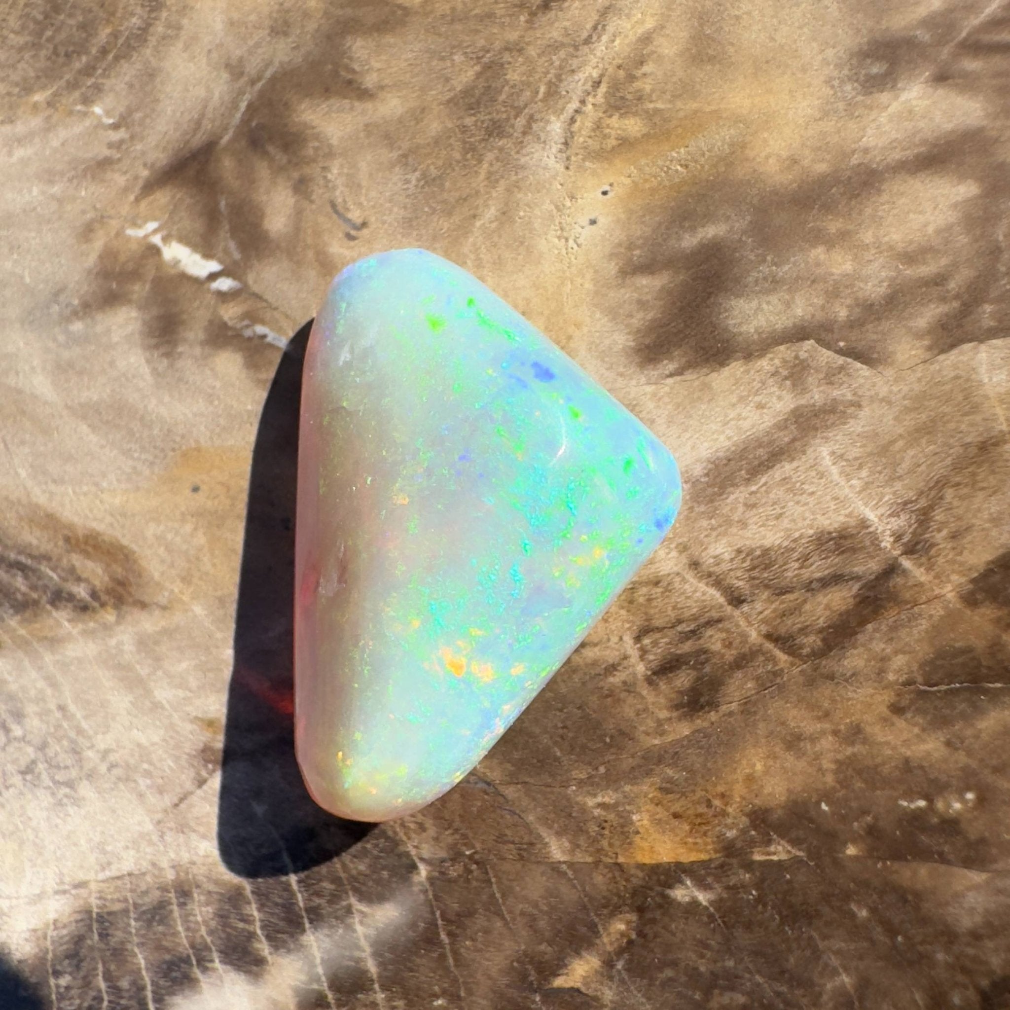 7.4ct Hand - cut Solid Coober Pedy Crystal Opal