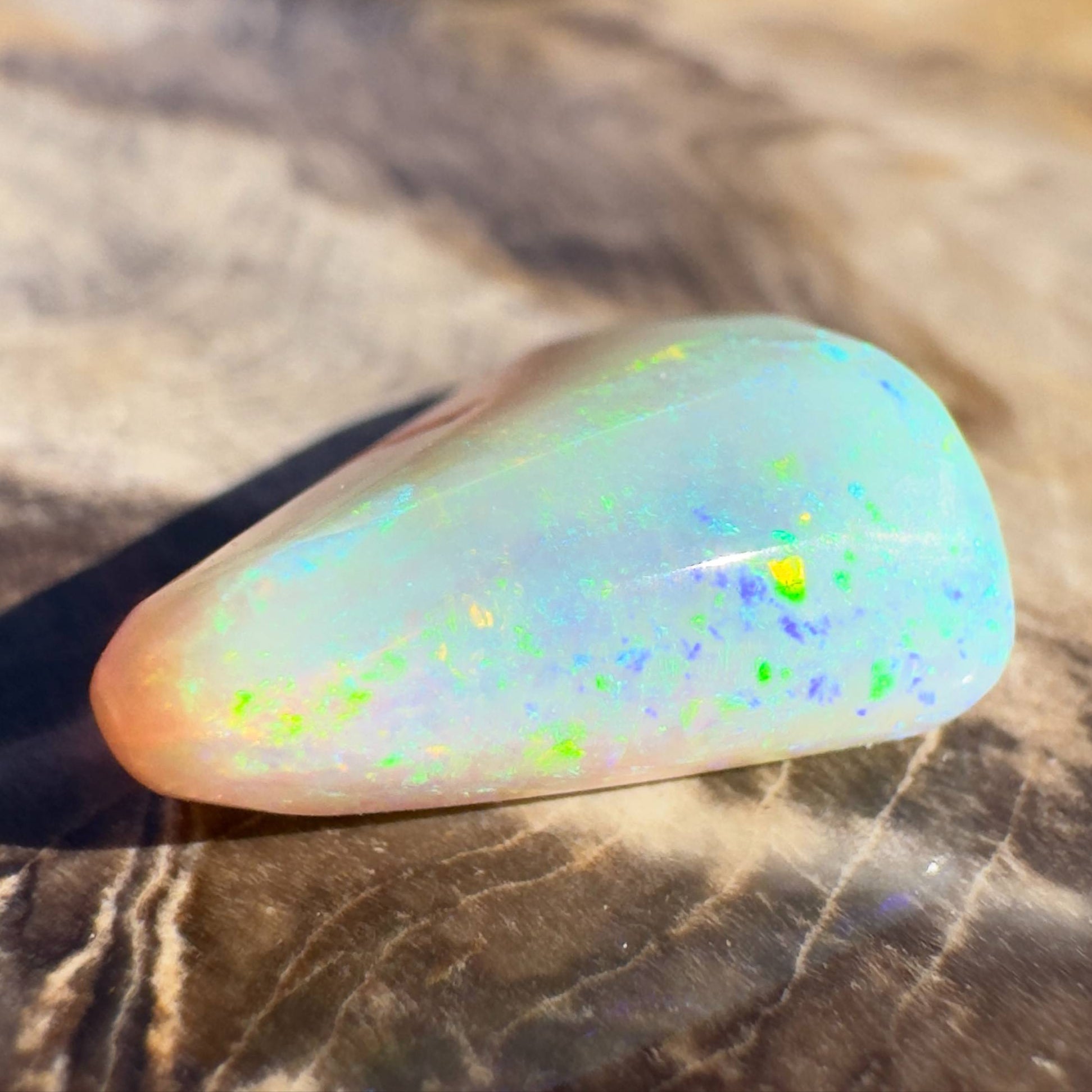 7.4ct Hand - cut Solid Coober Pedy Crystal Opal