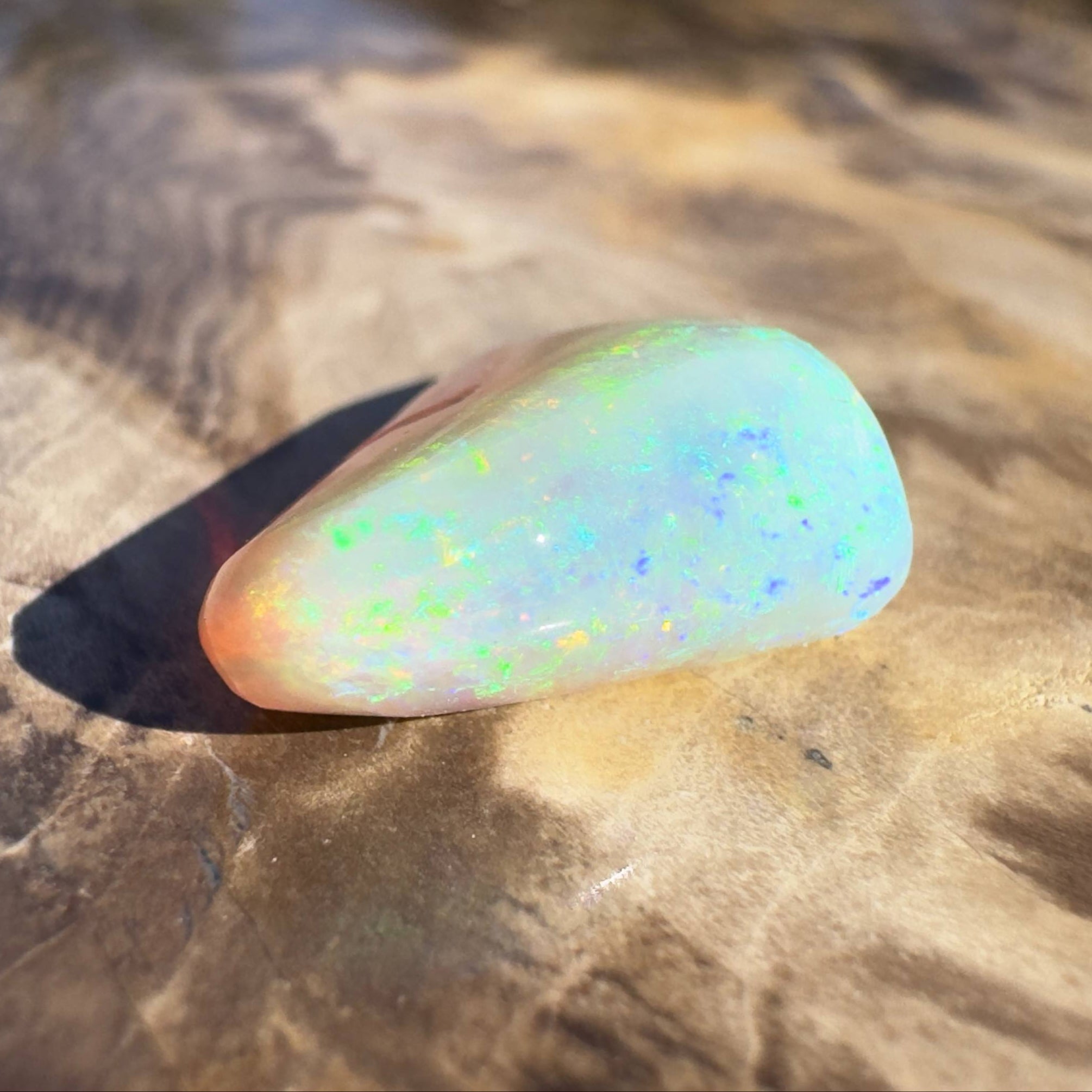 7.4ct Hand - cut Solid Coober Pedy Crystal Opal