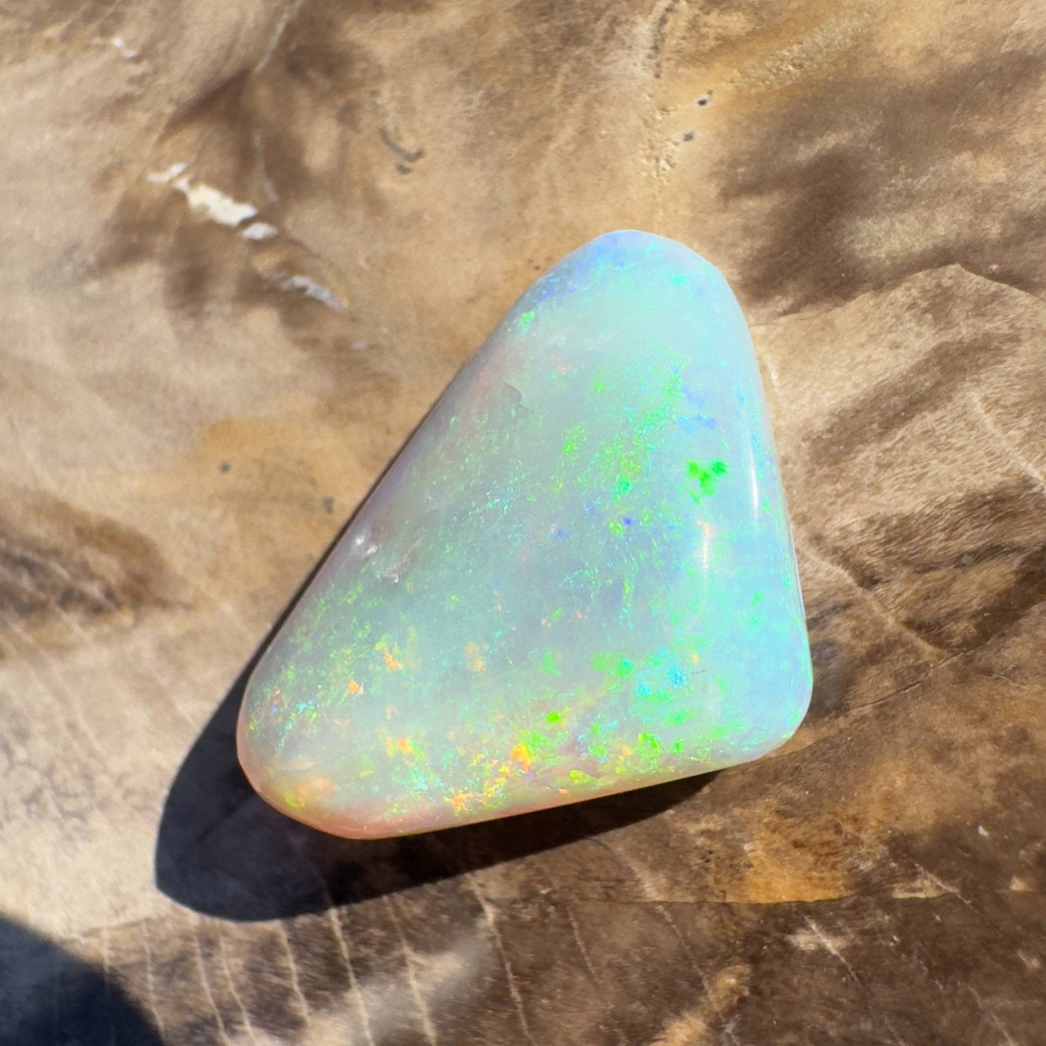 7.4ct Hand - cut Solid Coober Pedy Crystal Opal
