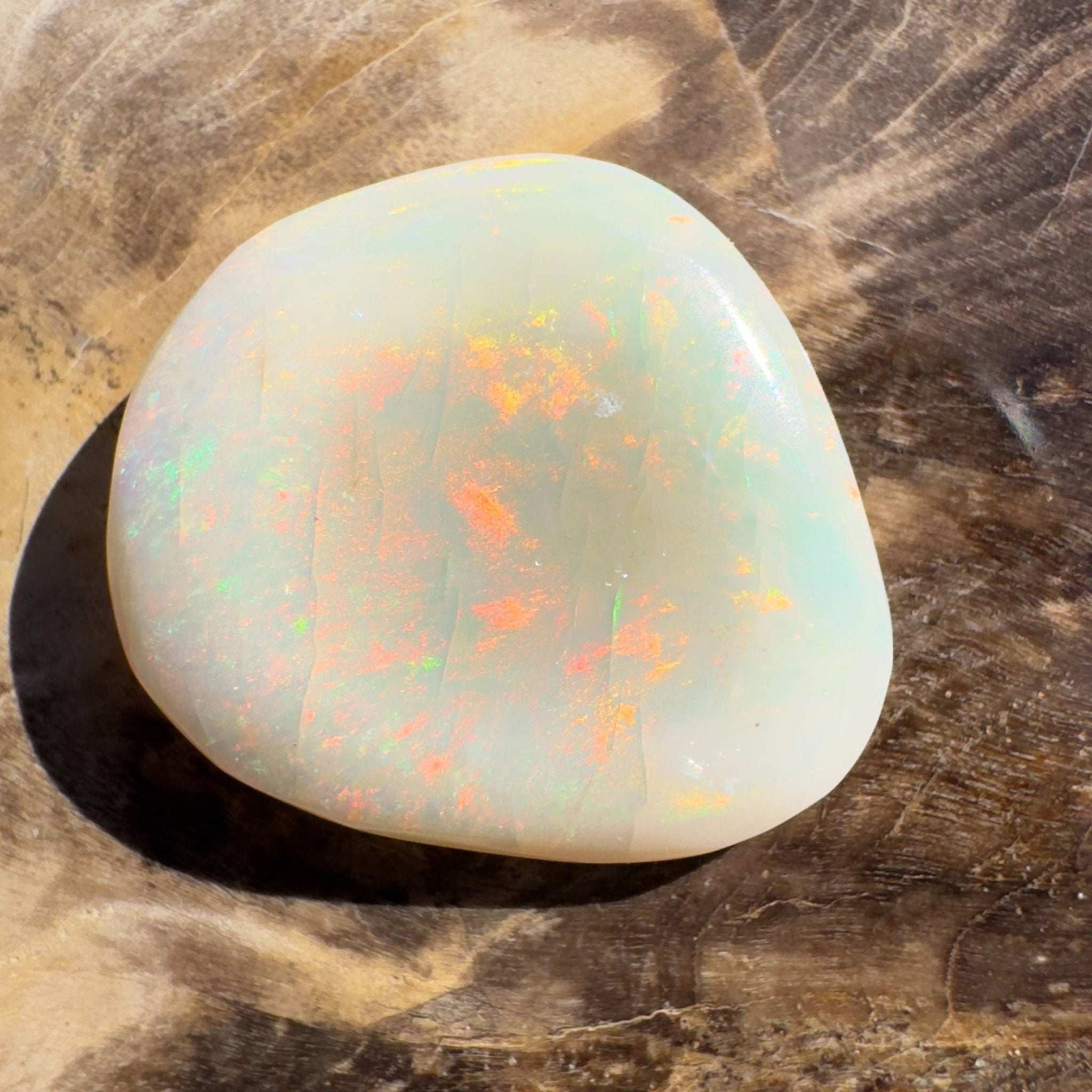 7.8CT Hand - cut Solid Australian Coober Pedy Opal