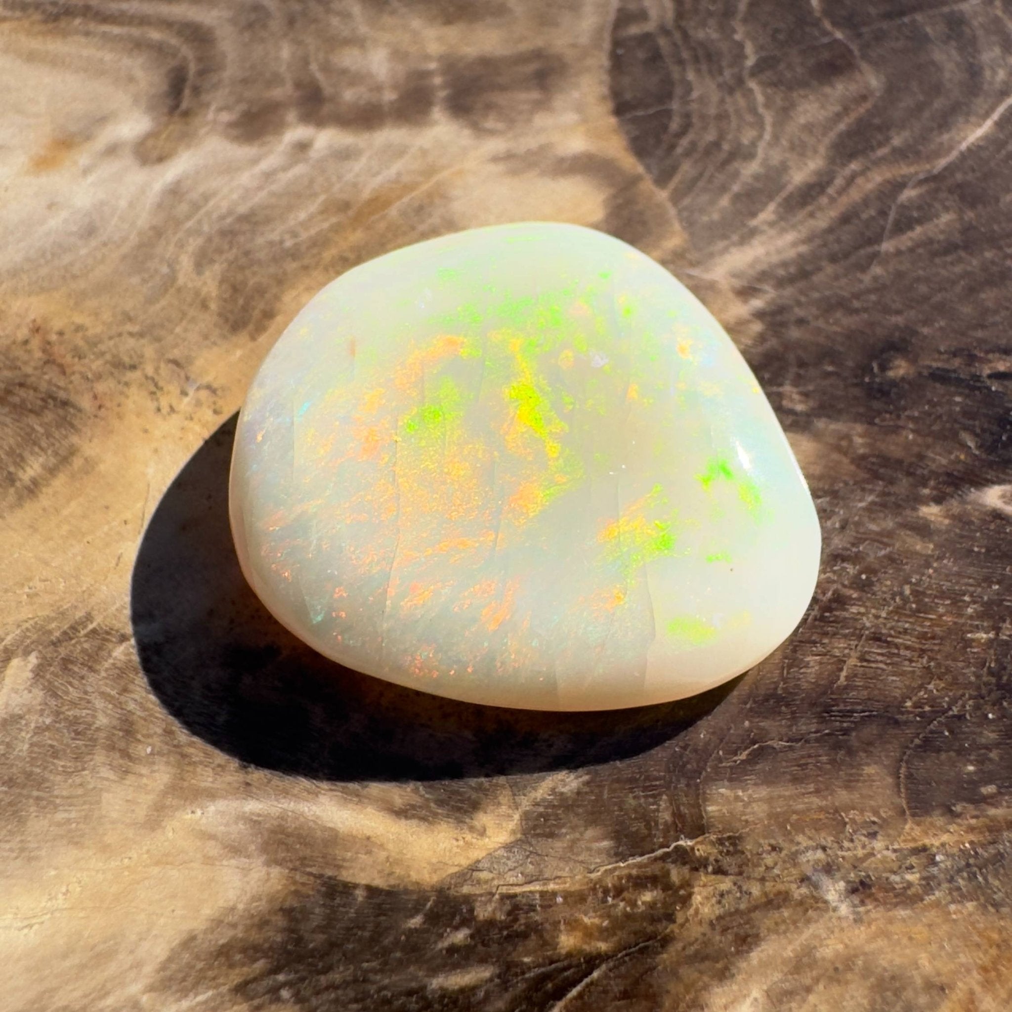 7.8CT Hand - cut Solid Australian Coober Pedy Opal