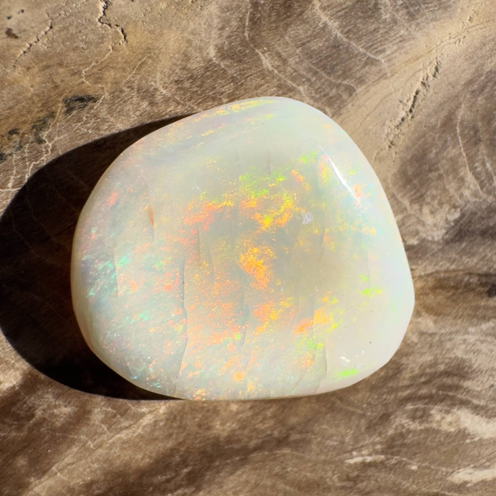 7.8CT Hand - cut Solid Australian Coober Pedy Opal
