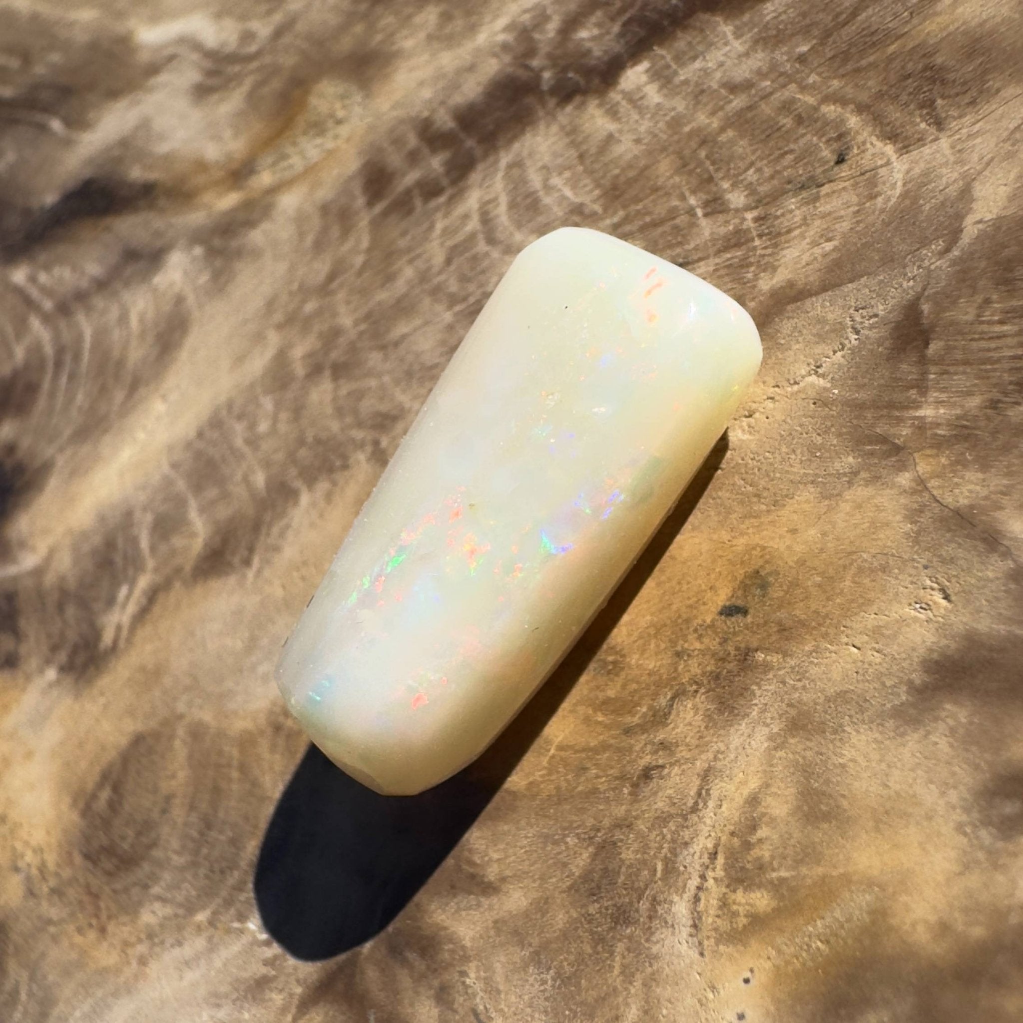 8.2CT Hand - cut Solid Australian Coober Pedy Opal