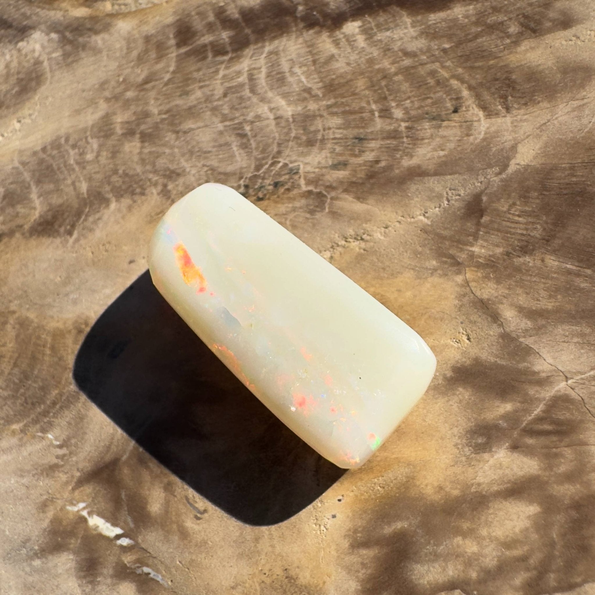 8.2CT Hand - cut Solid Australian Coober Pedy Opal