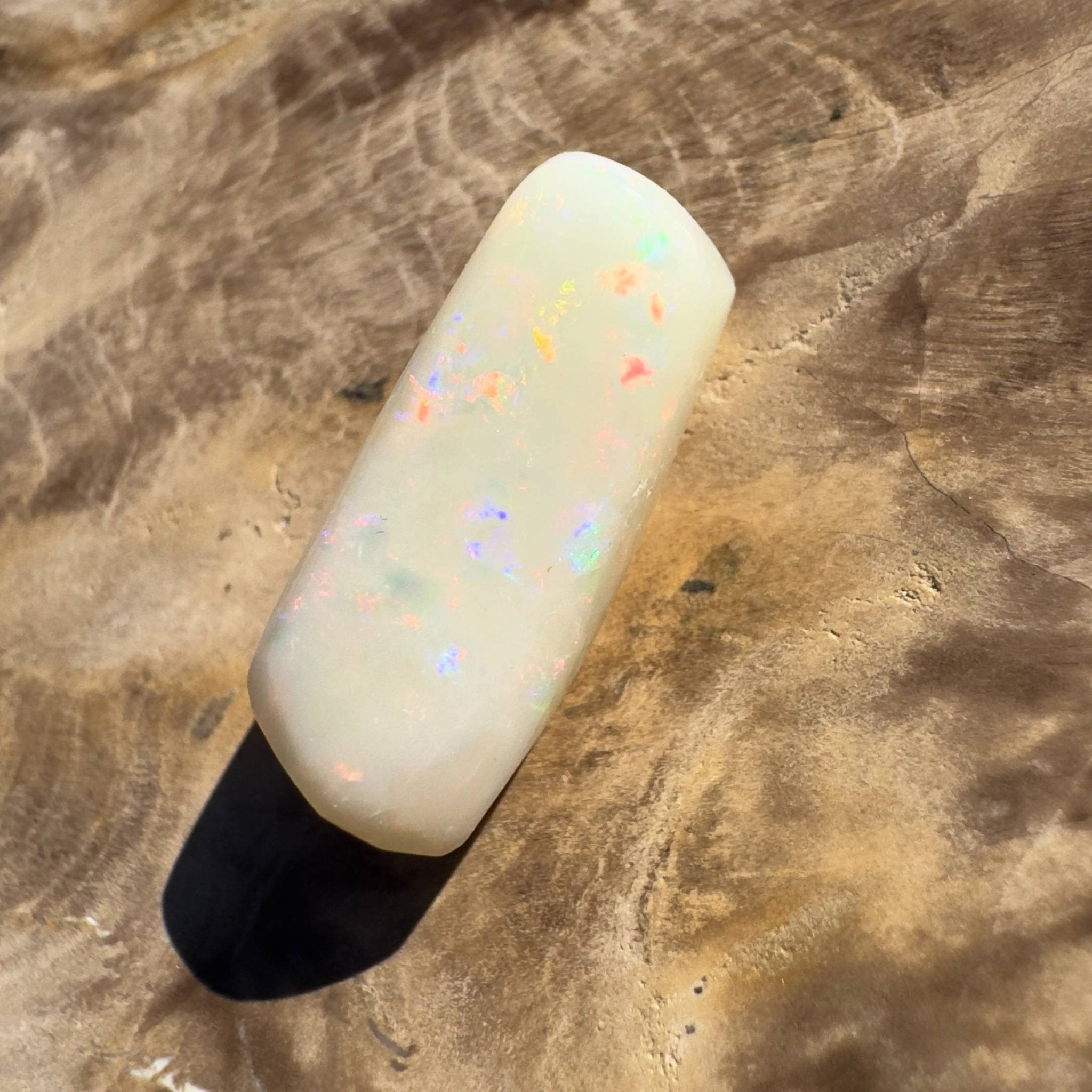 8.2CT Hand - cut Solid Australian Coober Pedy Opal