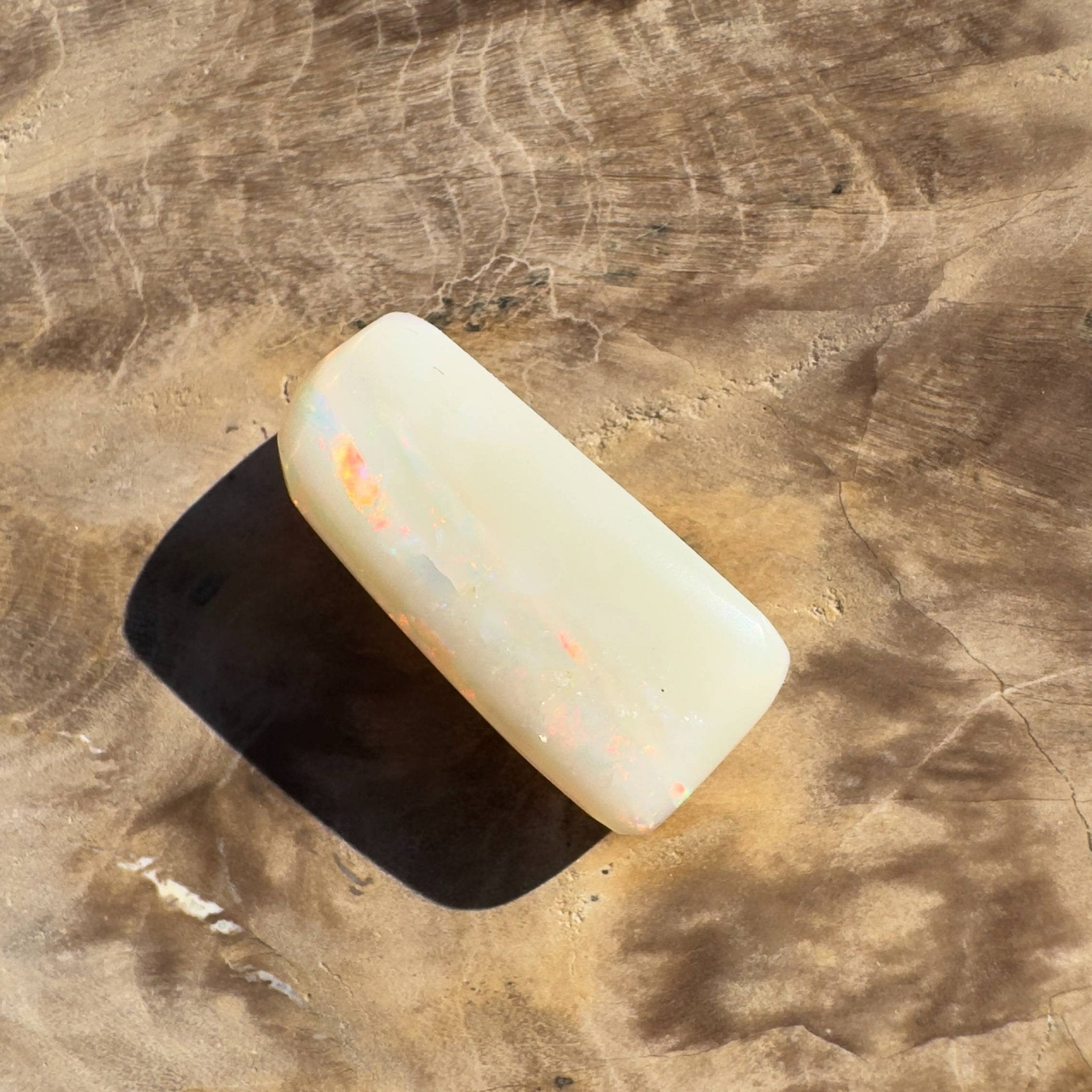 8.2CT Hand - cut Solid Australian Coober Pedy Opal