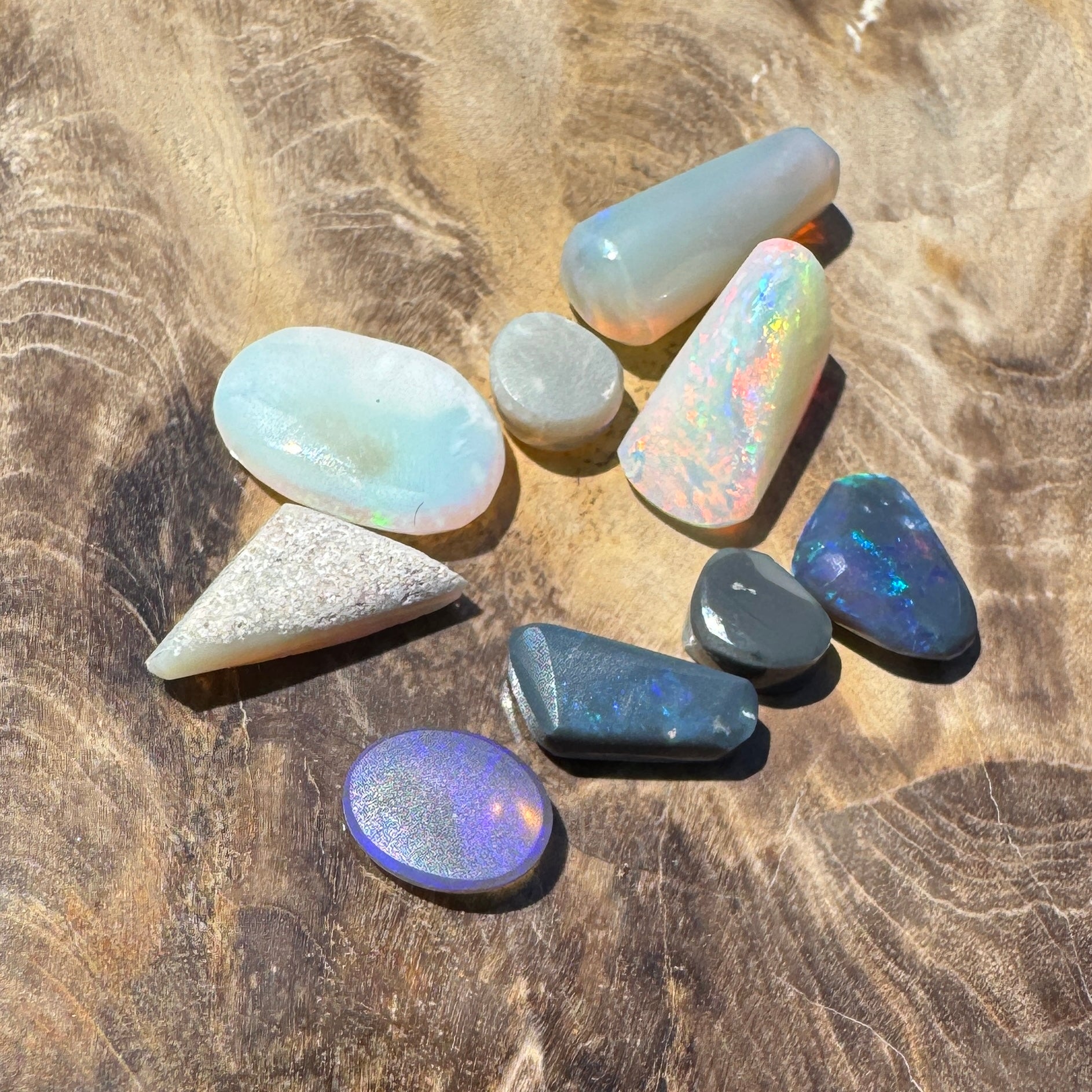 8.6CT Hand - cut Solid Australian Lightning Ridge Opal Parcel (Neon Fire Parcel)
