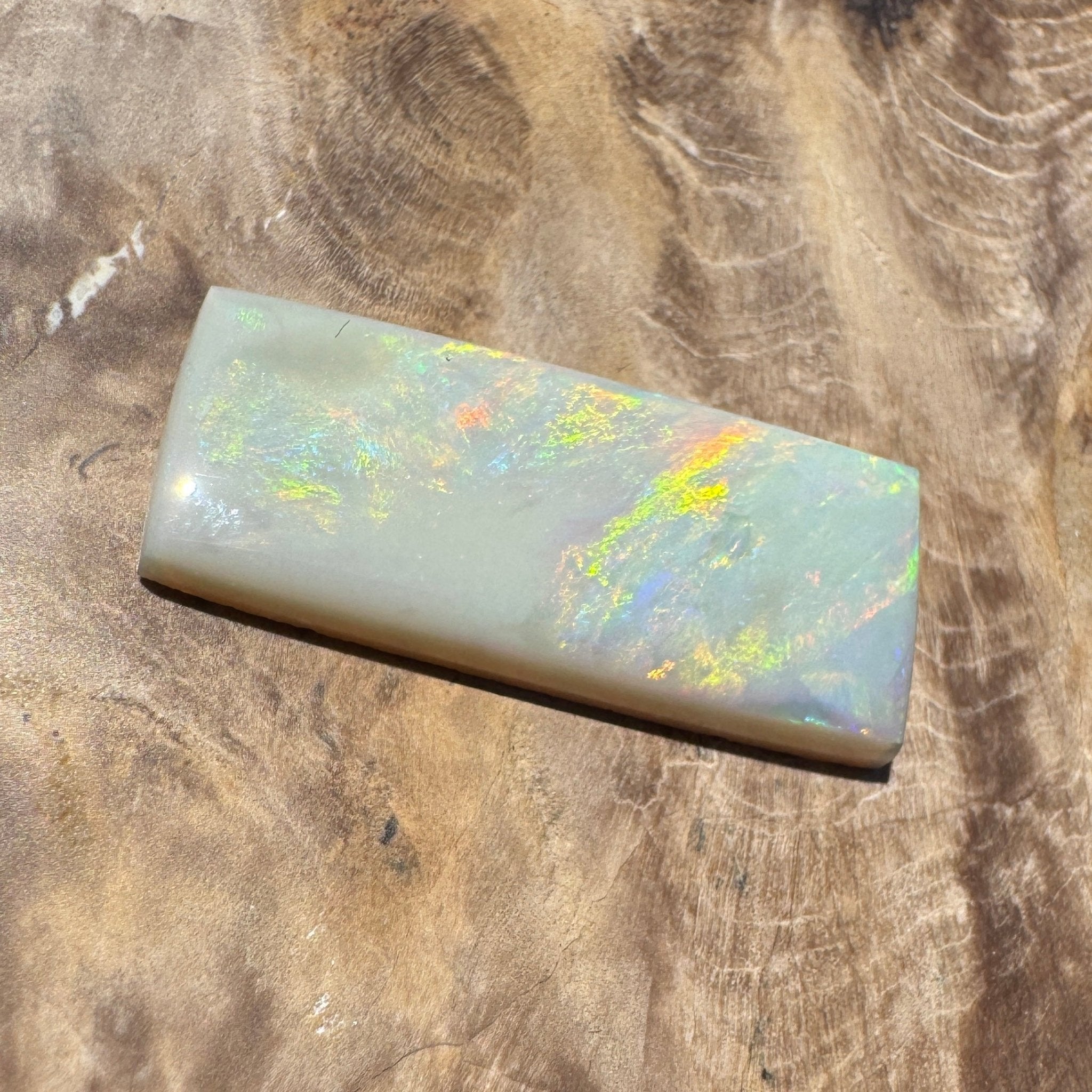 9.5ct Hand - cut Solid Mintabie Opal
