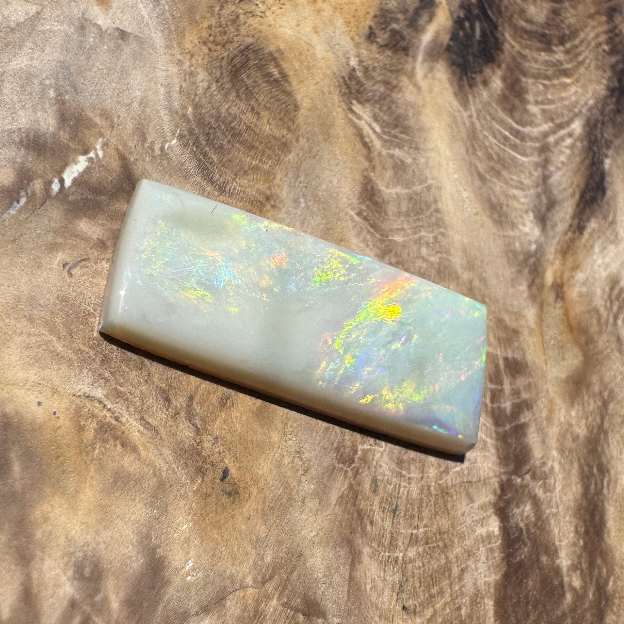 9.5ct Hand - cut Solid Mintabie Opal