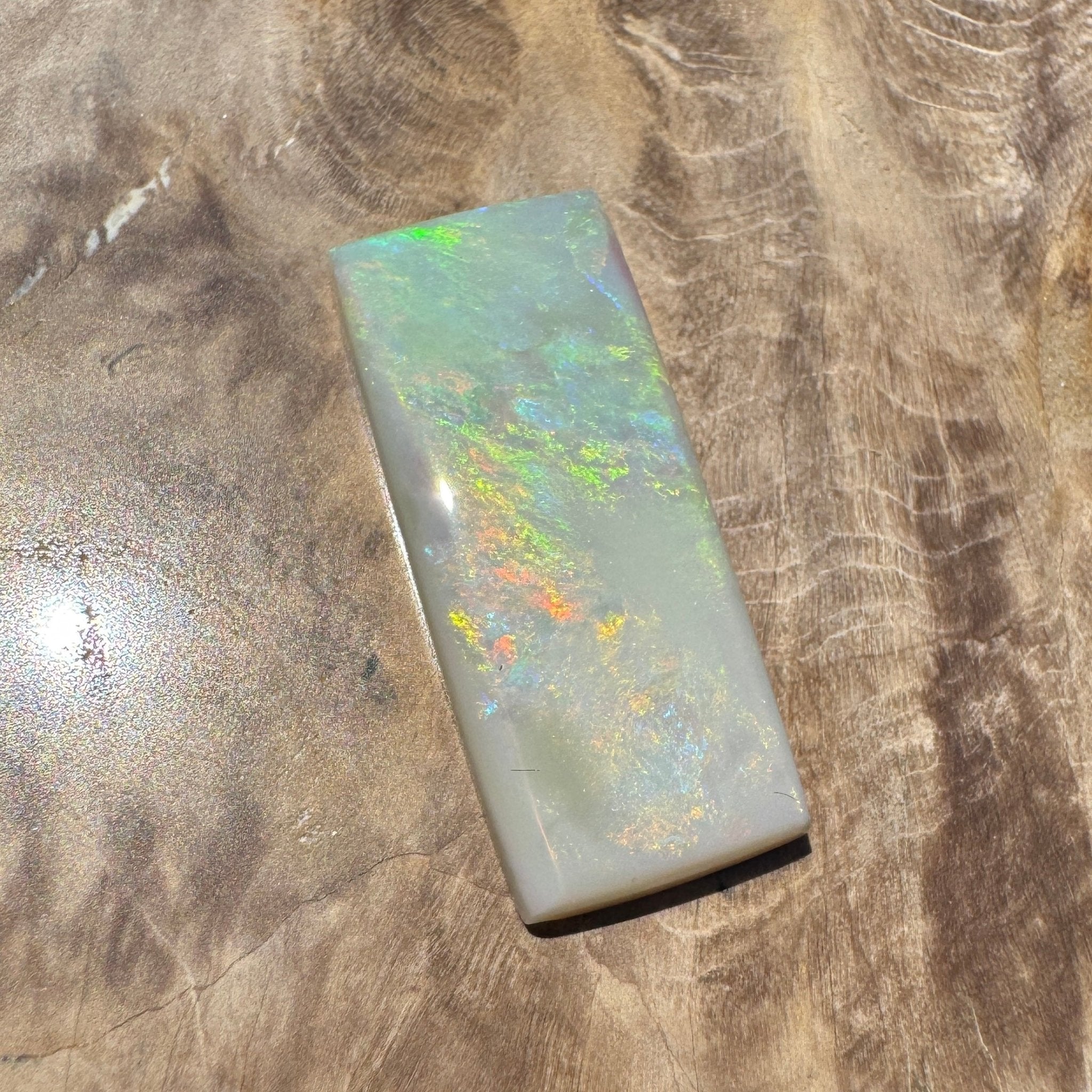 9.5ct Hand - cut Solid Mintabie Opal