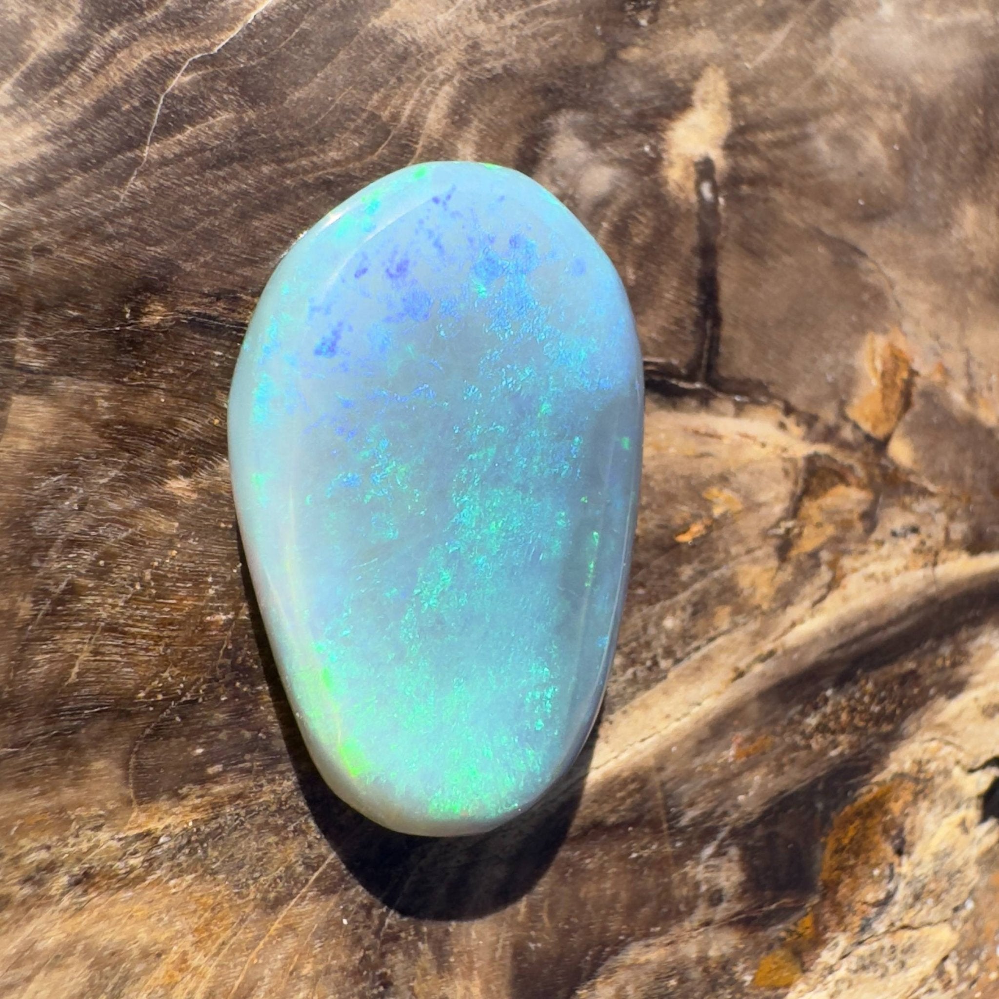 9.7ct Hand - cut Solid Lightning Ridge Semi Black Opal