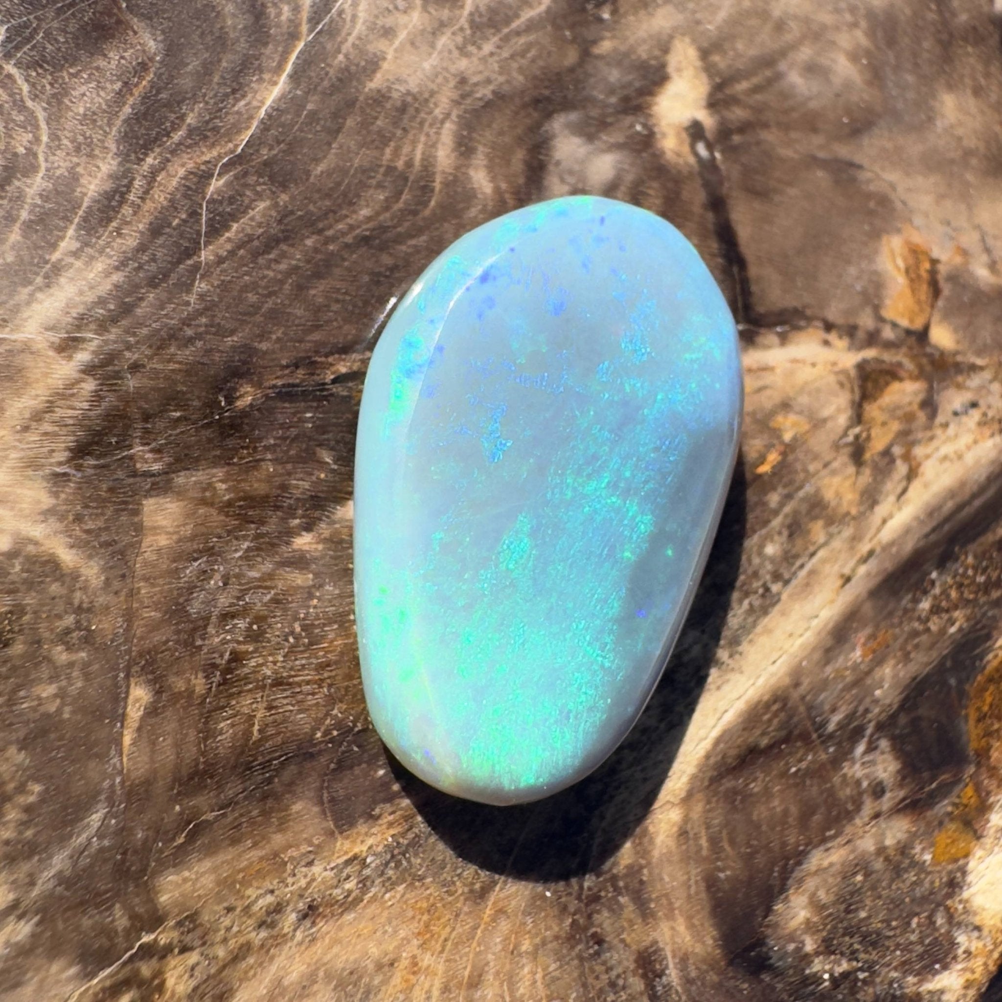9.7ct Hand - cut Solid Lightning Ridge Semi Black Opal