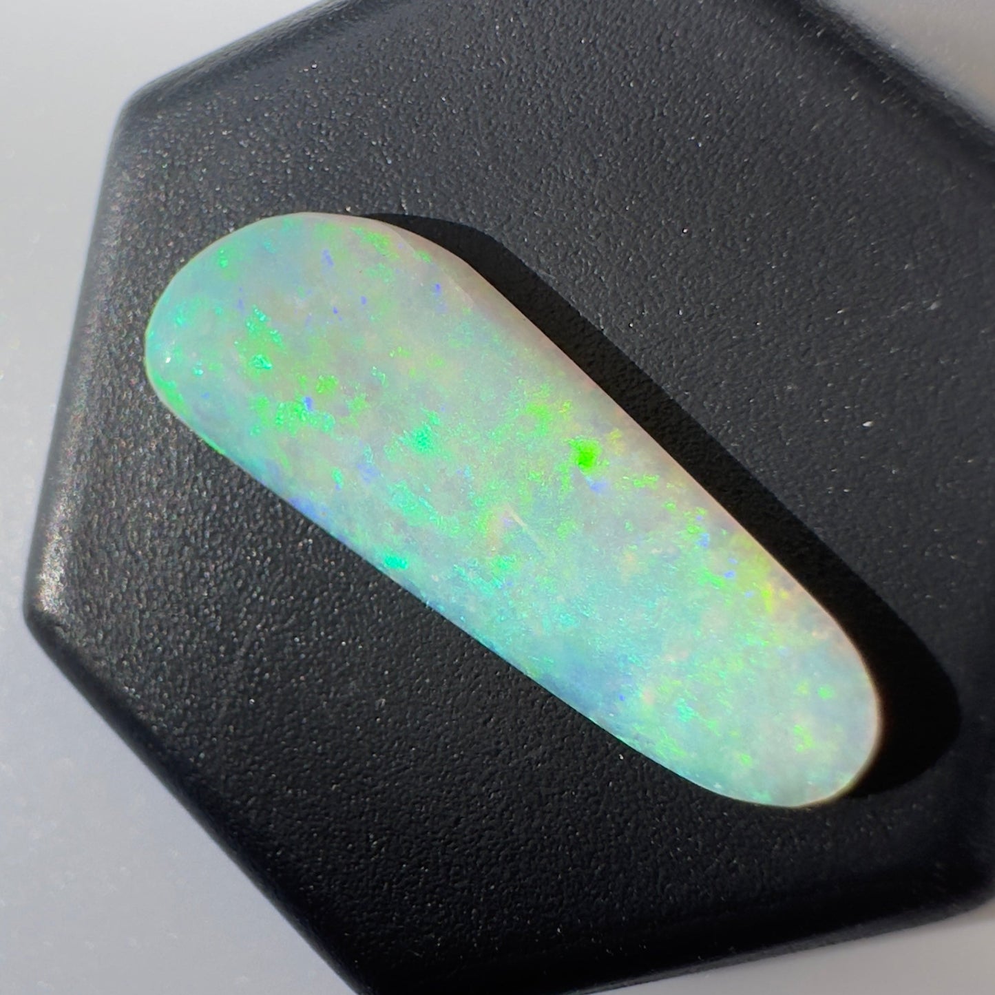 Coober Pedy Opal 1.5carat Solid Hand-Cut - Iona Opal Australia