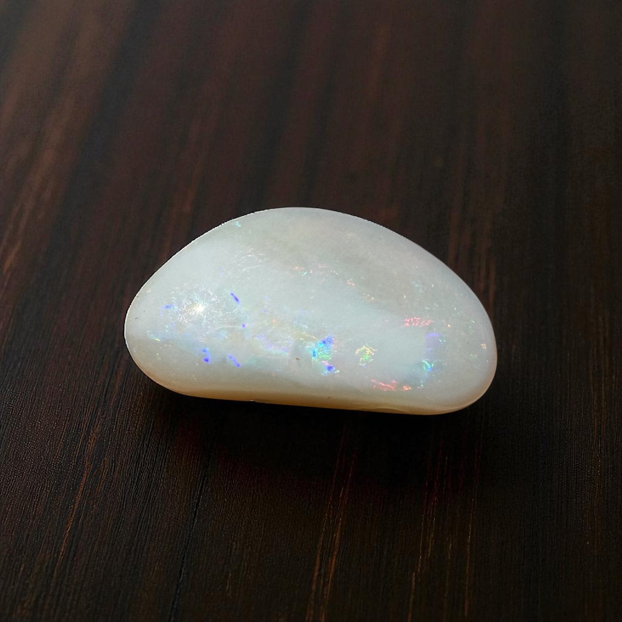 9.9ct Hand - cut Solid Lightning Ridge Opal