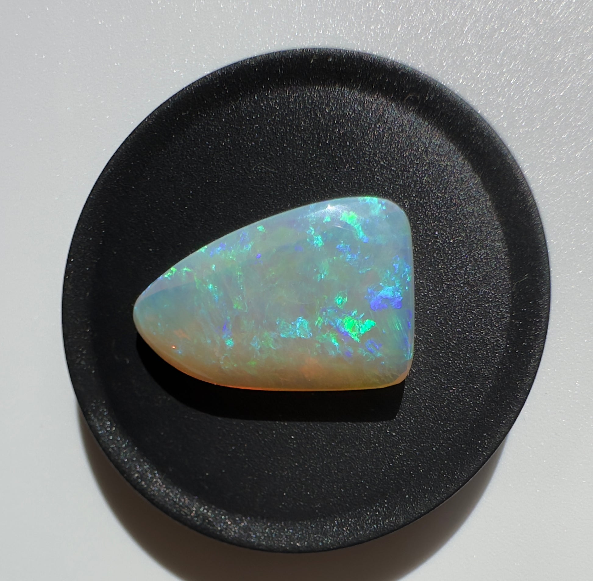 Australian Lightning Ridge Crystal Opal 7.8carat Solid Hand Cut Luxury - Iona Opal Australia