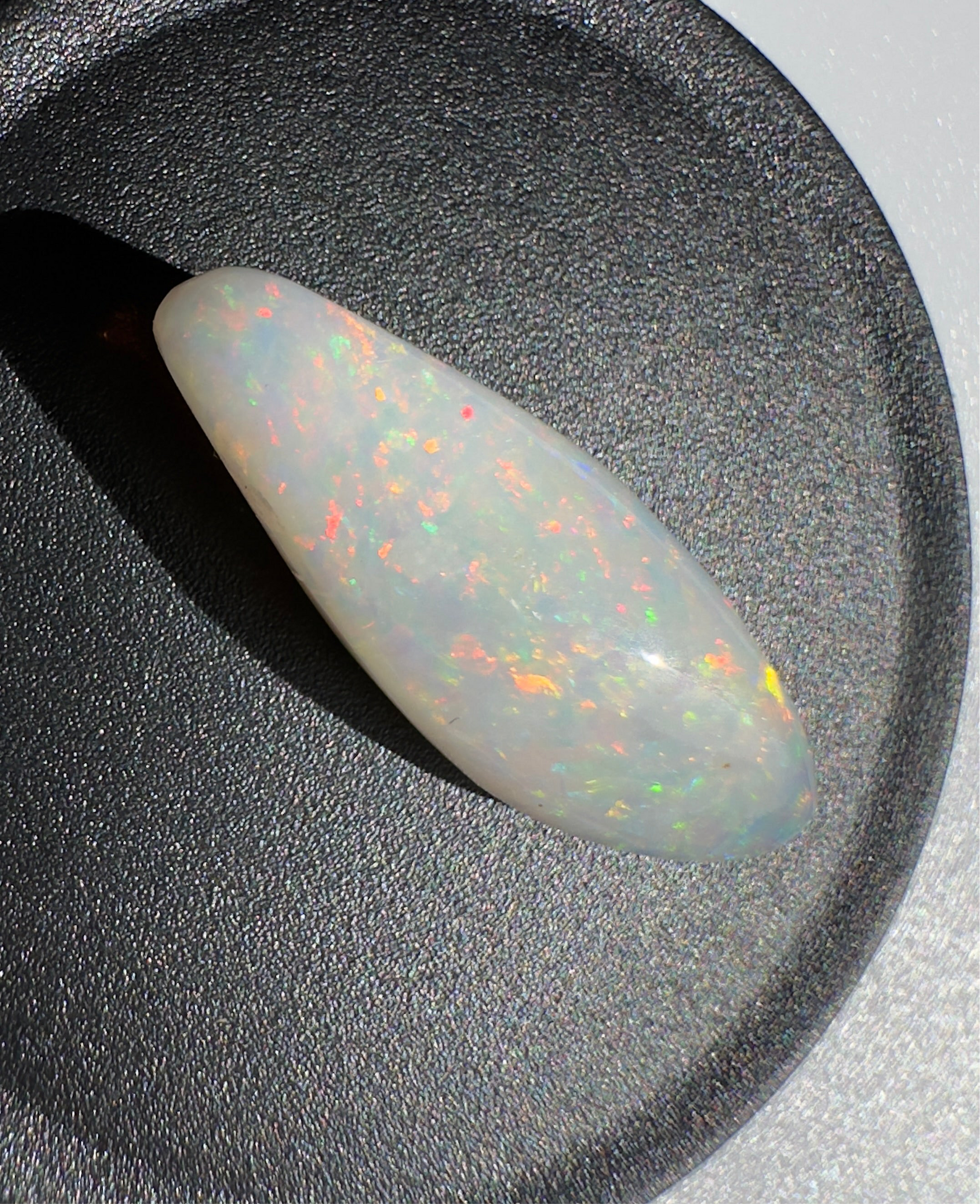 Australian Coober Pedy Opal 4.6carat Solid Hand Cut Luxury - Iona Opal Australia