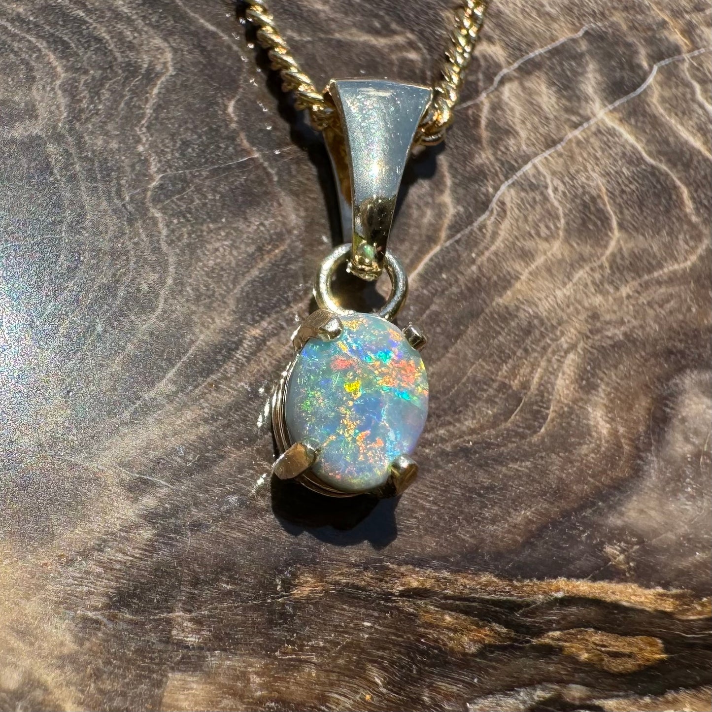 9ct Solid Gold 0.7ct Lightning Ridge Black Opal Pendant