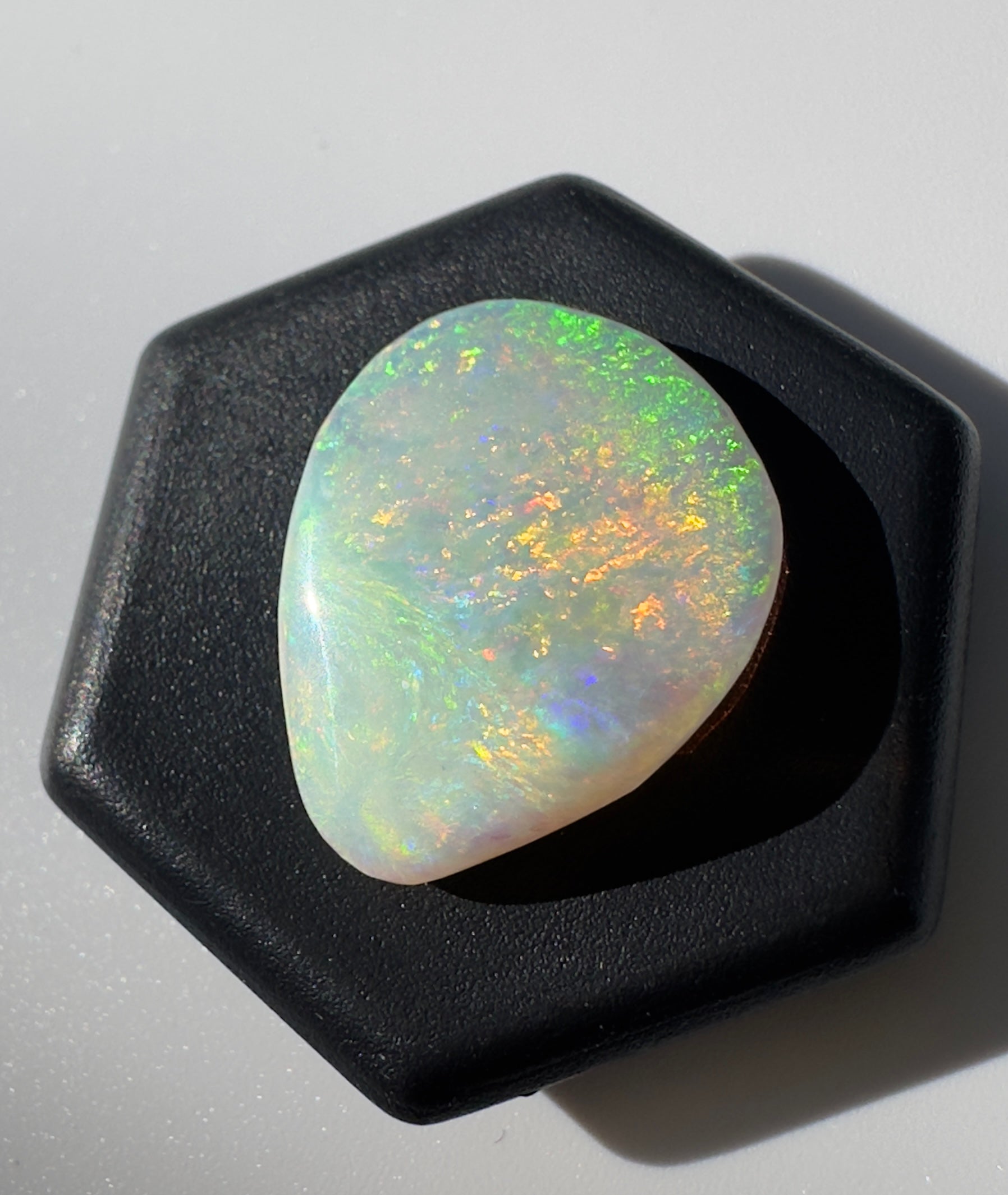 Australian Coober Pedy Opal 4.2carat Solid Hand Cut Luxury - Iona Opal Australia