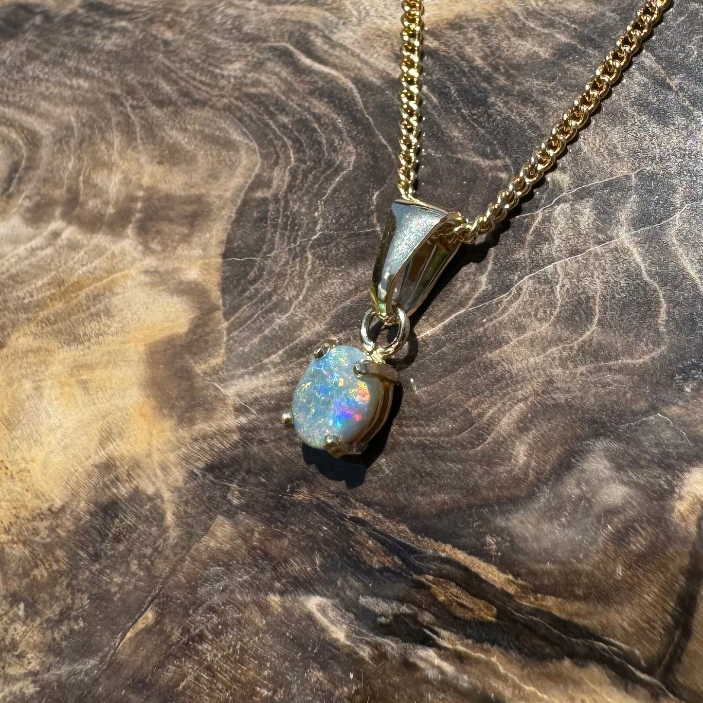 9ct Solid Gold 0.7ct Lightning Ridge Black Opal Pendant