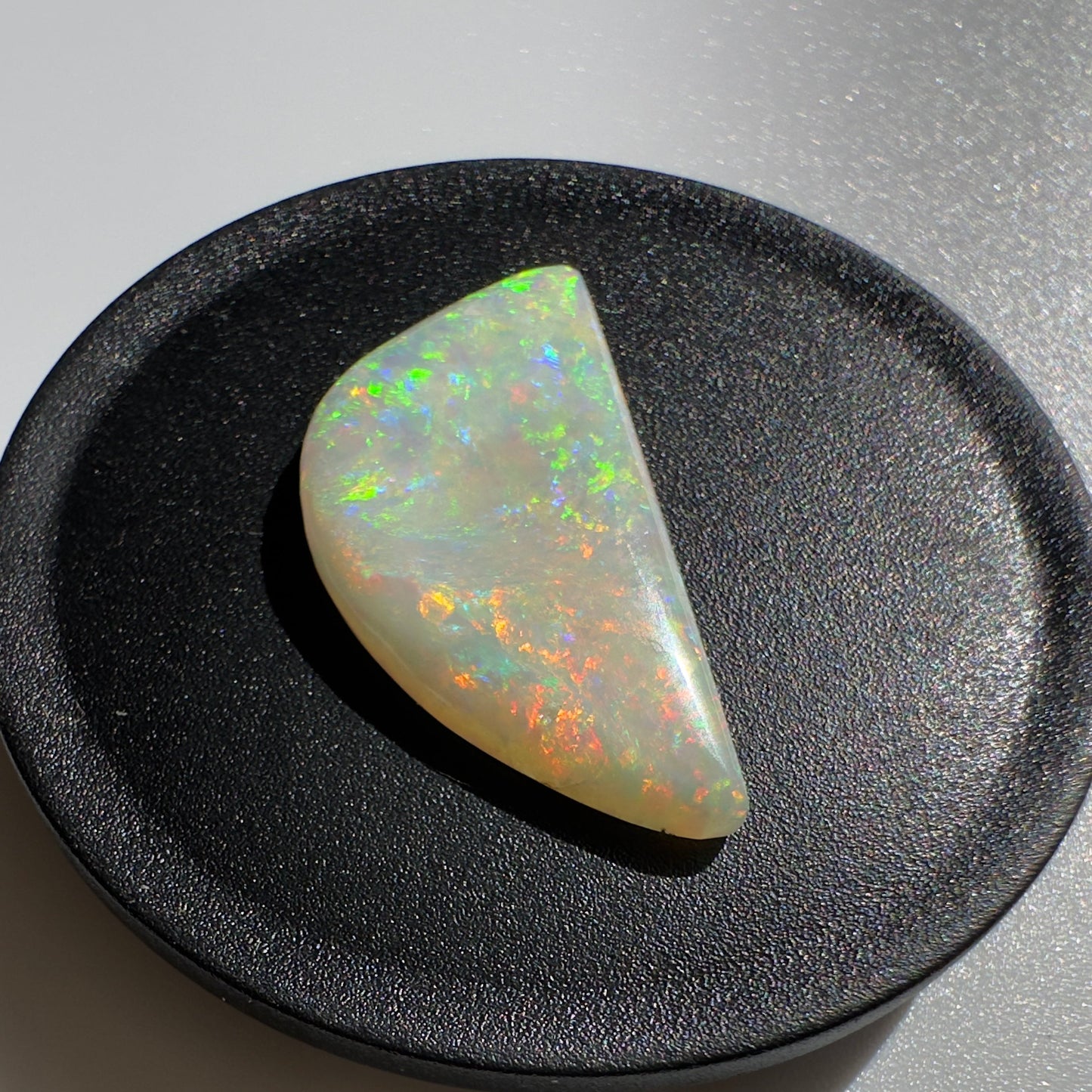 Australian Coober Pedy Opal 3.9carat Solid Hand Cut Luxury - Iona Opal Australia