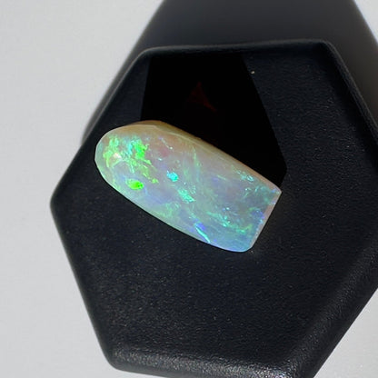 Australian Crystal Opal 3.7carat Solid Hand Cut Luxury - Iona Opal Australia