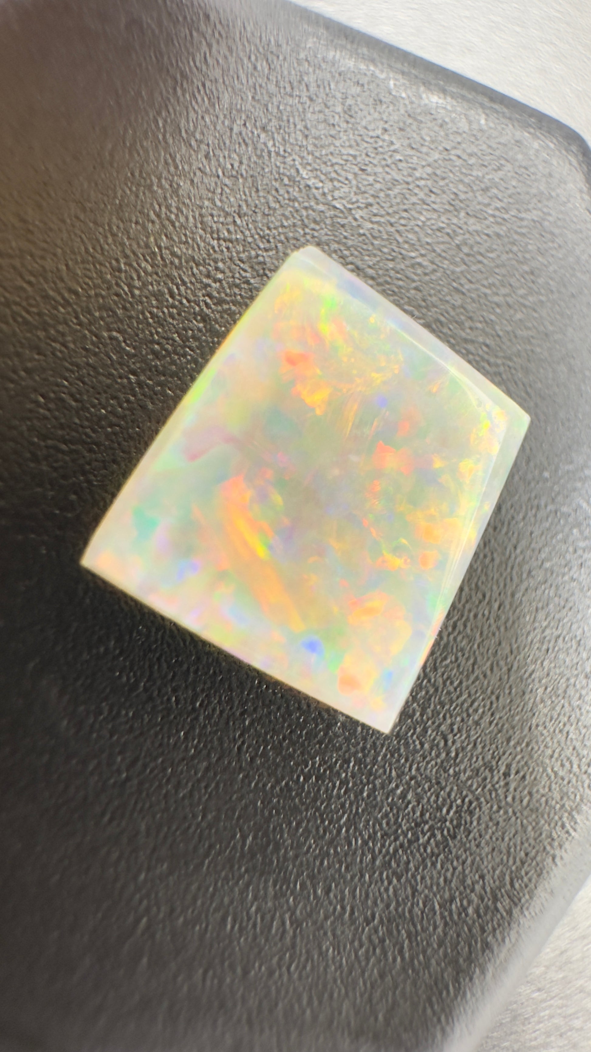 Australian Lightning Ridge Opal 0.9carat Solid Hand Cut Luxury - Iona Opal Australia