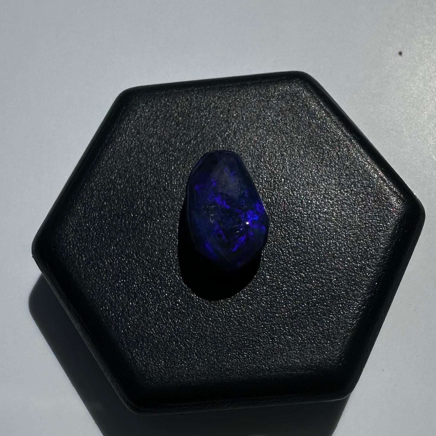 Lightning Ridge Black Opal 1.0carat Solid Hand-Cut Luxury - Iona Opal Australia