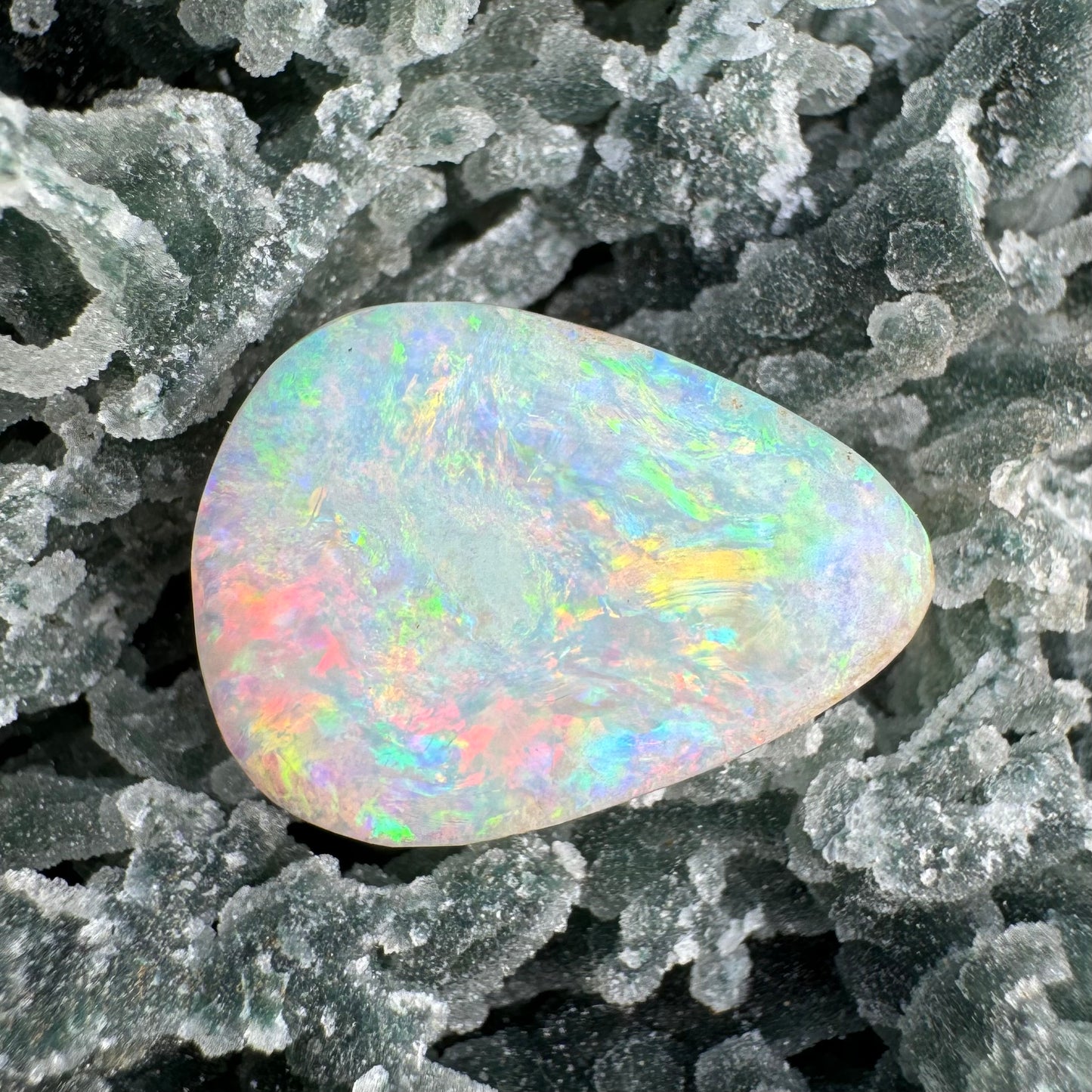 Hand-Cut Solid Coober Pedy Opal 5.7carat - Iona Opal Australia