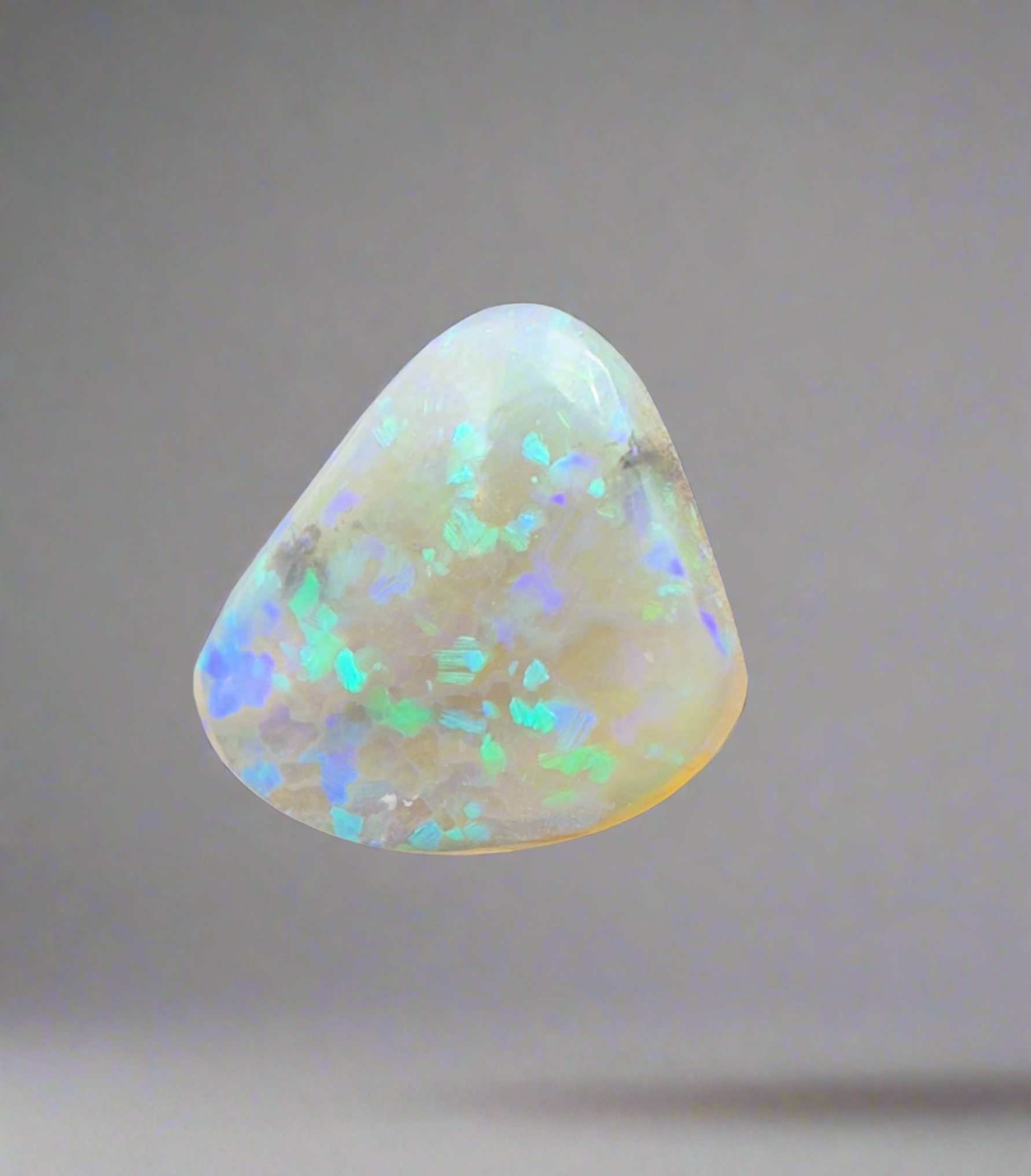 Lightning Ridge Crystal Opal 2.0carat Solid Hand-Cut Luxury