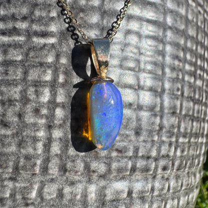 'Airlie Waters' ~ Handcrafted 9ct Solid Gold 2ct Lightning Ridge Opal Pendant