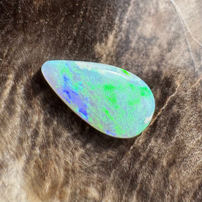 Lightning Ridge Opal 0.6carat Solid Hand-Cut