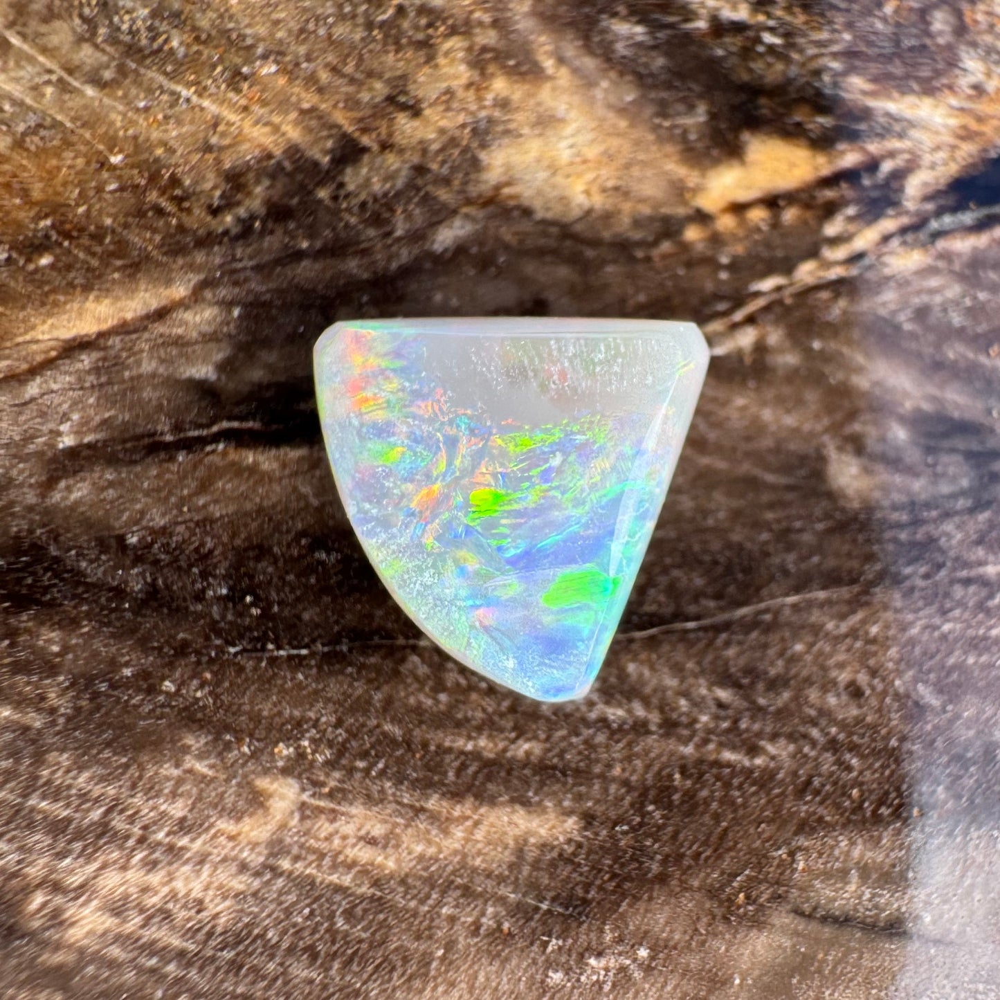 1.0carat Hand-Cut Solid Lightning Ridge Semi Black Opal