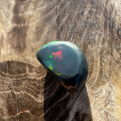 Lightning Ridge Black Opal 1.8carat Solid Hand-Cut - Iona Opal Australia