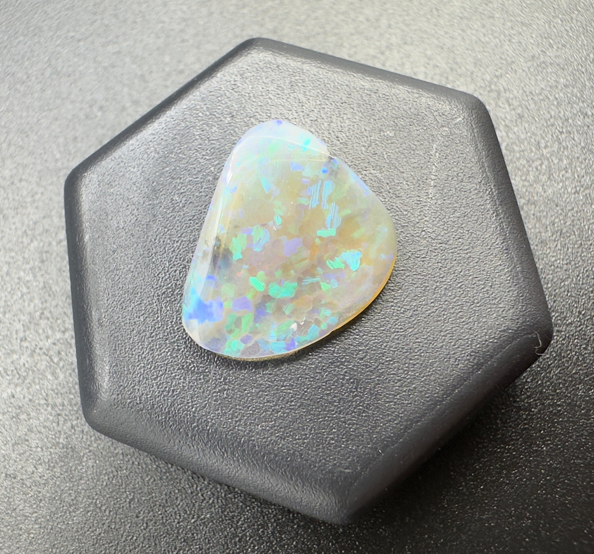 Australian Lightning Ridge Crystal Opal 2.0carat Solid Hand Cut Luxury - Iona Opal Australia