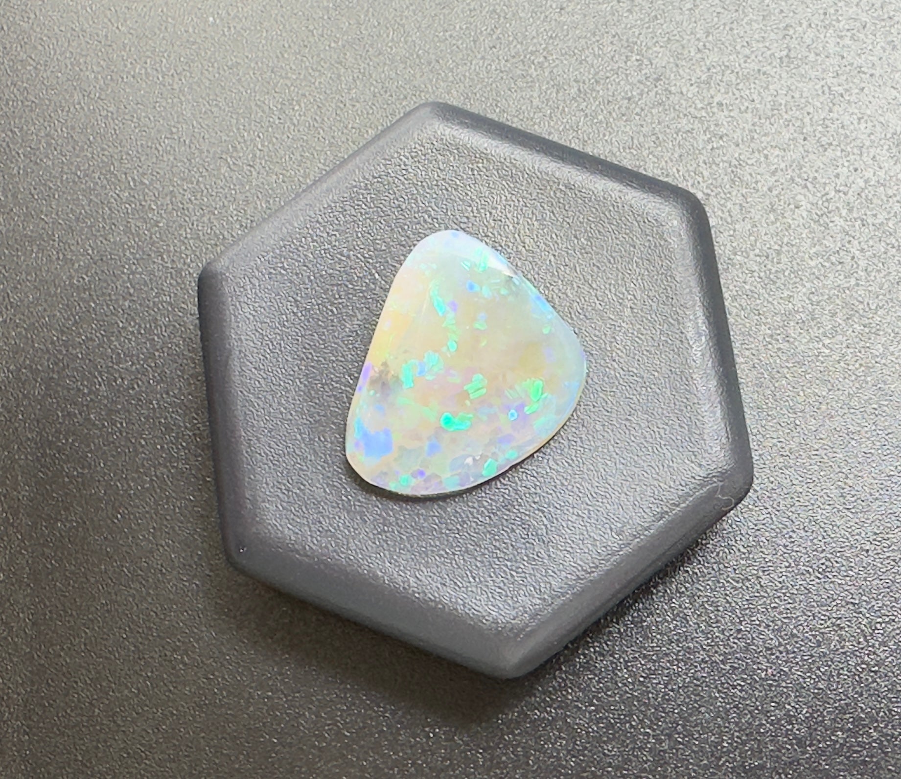 Australian Lightning Ridge Crystal Opal 2.0carat Solid Hand Cut Luxury - Iona Opal Australia