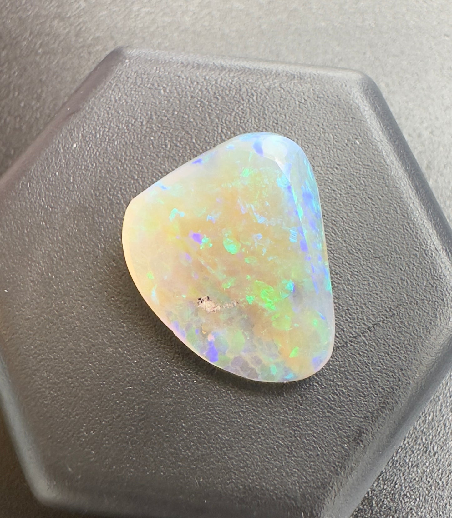 Australian Lightning Ridge Crystal Opal 2.0carat Solid Hand Cut Luxury - Iona Opal Australia