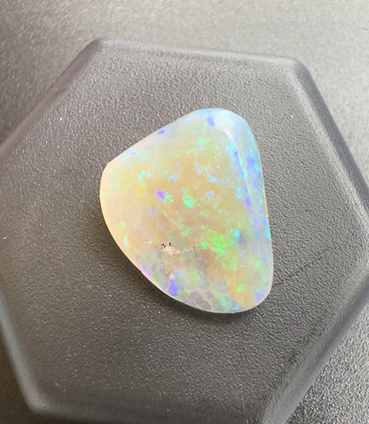 Australian Lightning Ridge Crystal Opal 2.0carat Solid Hand Cut Luxury - Iona Opal Australia