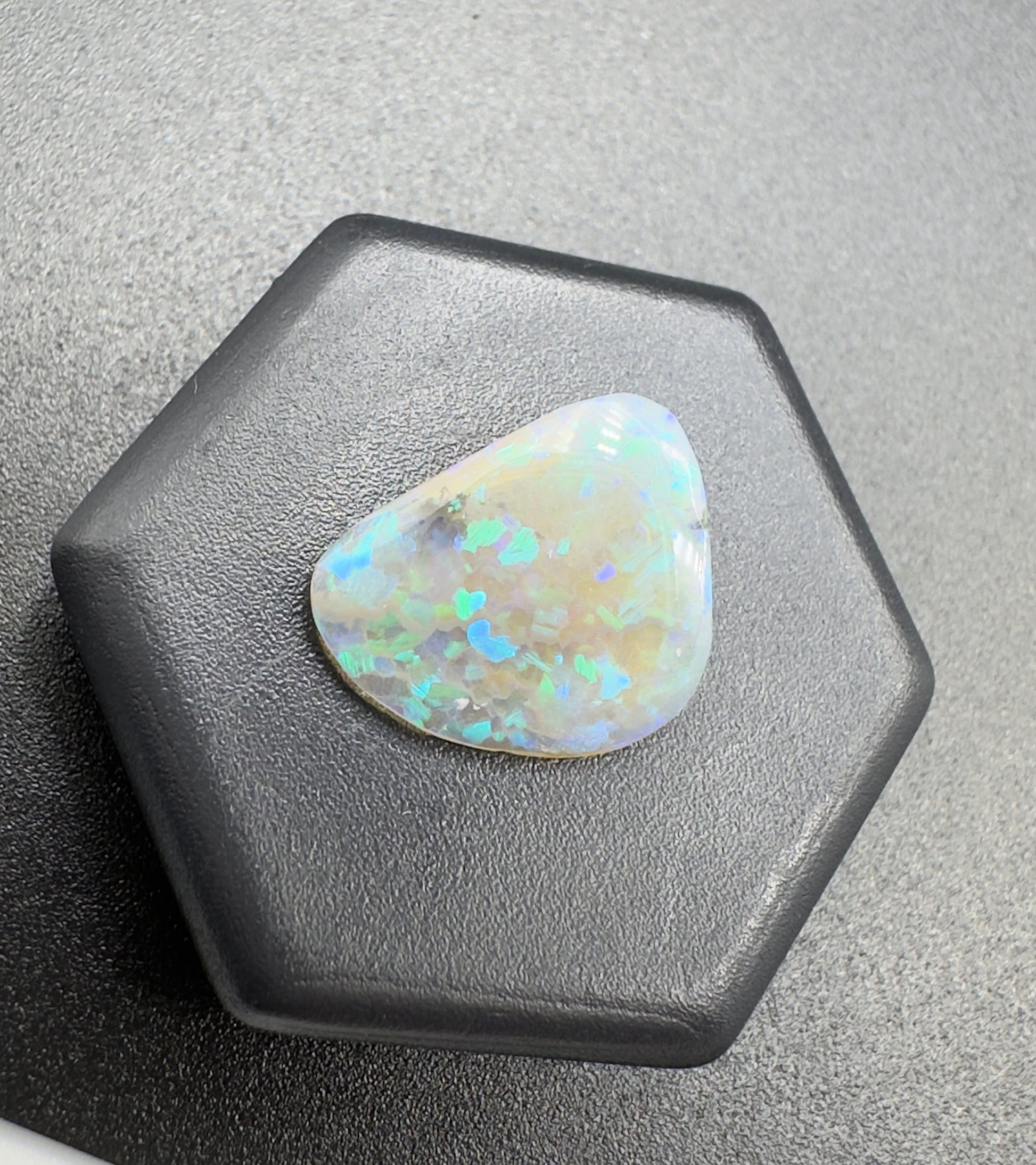 Australian Lightning Ridge Crystal Opal 2.0carat Solid Hand Cut Luxury - Iona Opal Australia