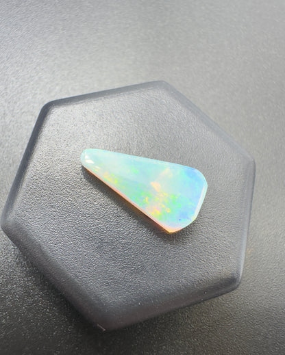 Australian Lightning Ridge Opal 1.1carat Solid Hand Cut Luxury - Iona Opal Australia