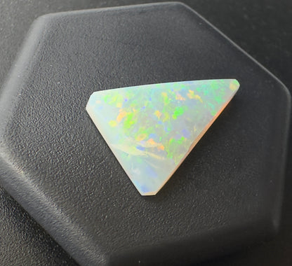 Australian Coober Pedy Opal 1.3carat Solid Hand Cut Luxury - Iona Opal Australia