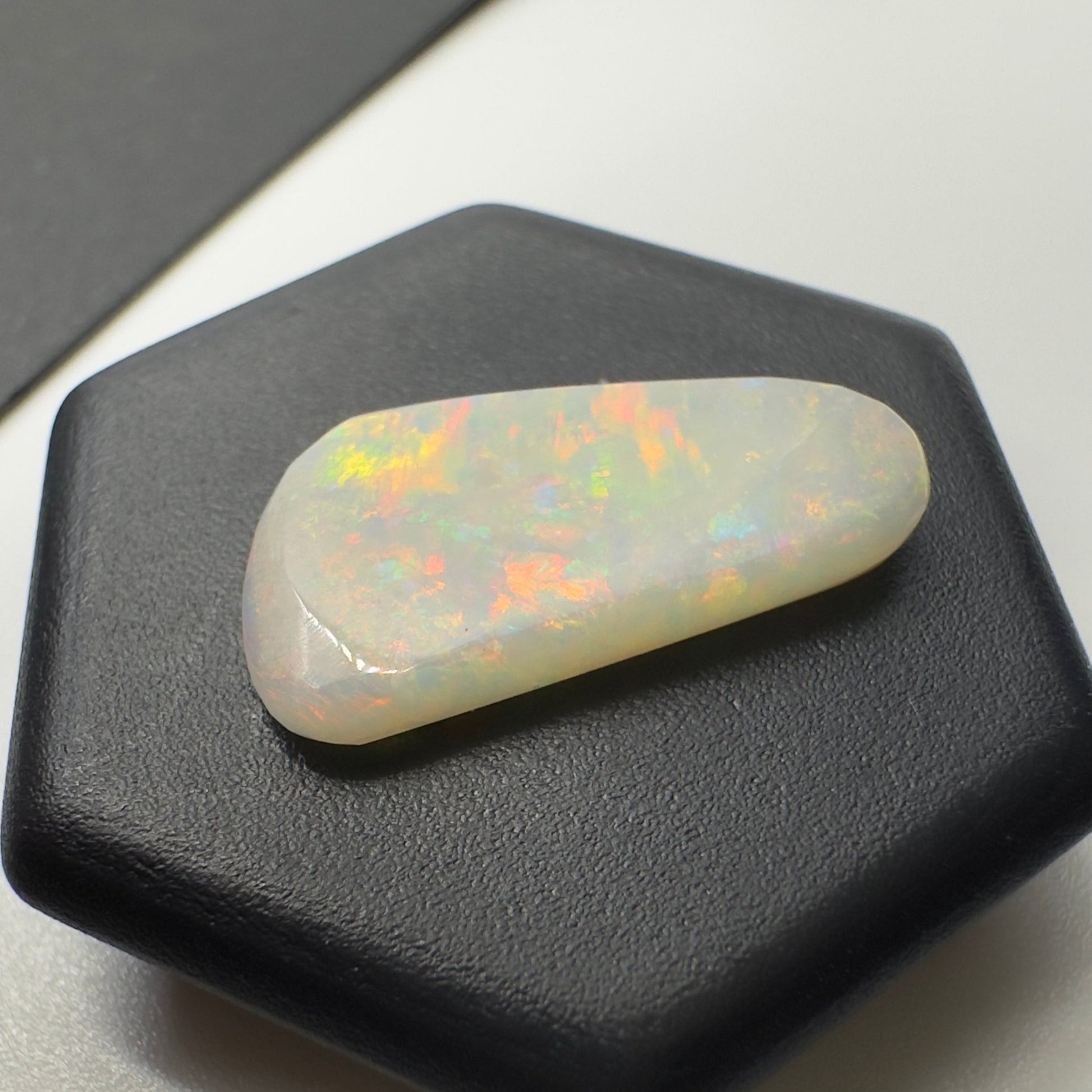 Australian Coober Pedy Opal 2.1carat Solid Hand Cut Luxury - Iona Opal Australia