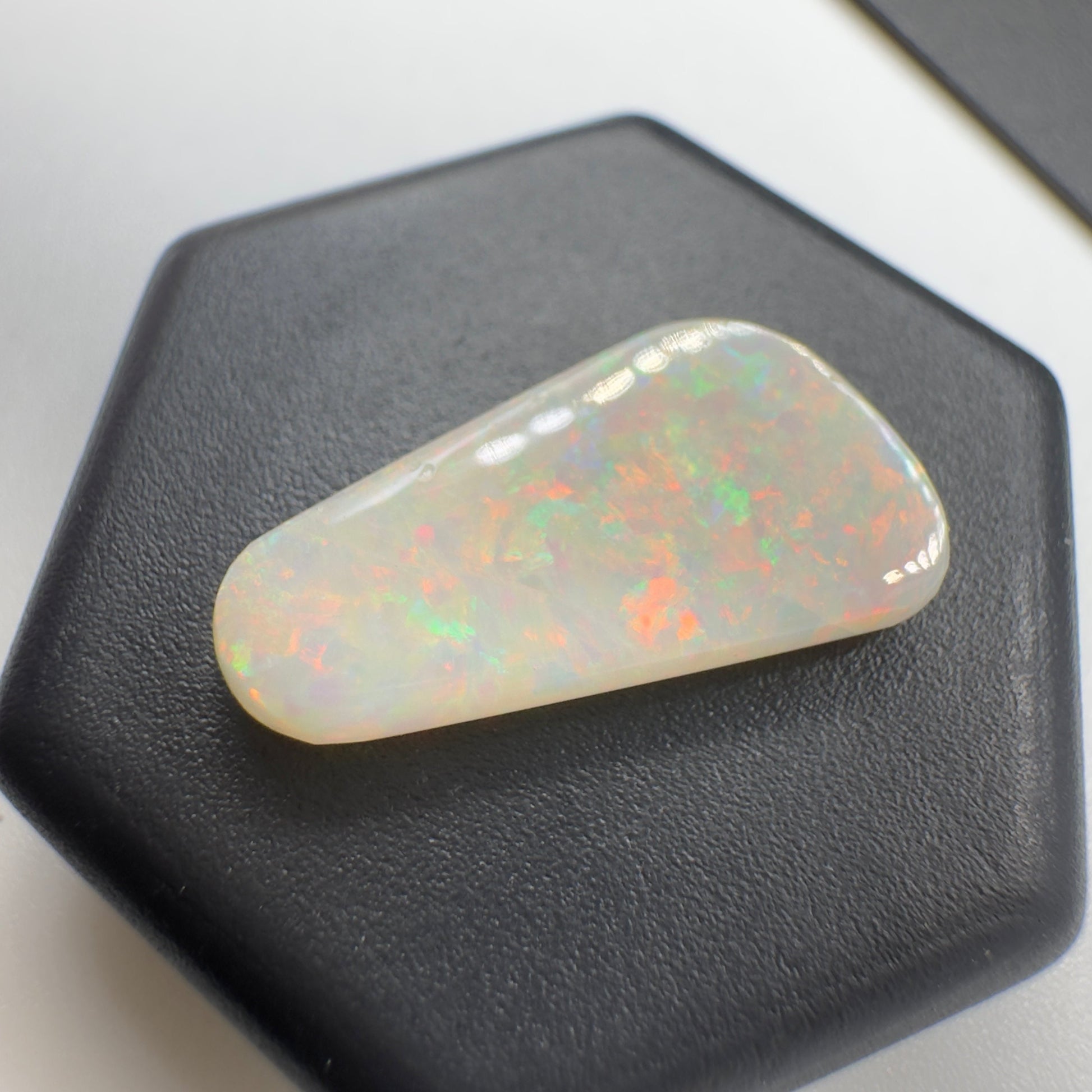 Australian Coober Pedy Opal 2.1carat Solid Hand Cut Luxury - Iona Opal Australia