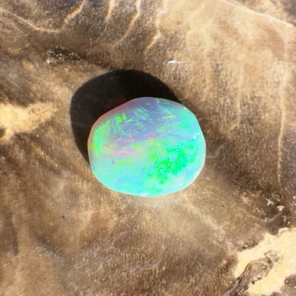 Lightning Ridge Semi Black Opal 0.7carat Solid Hand-Cut