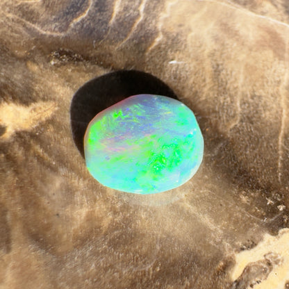 Lightning Ridge Semi Black Opal 0.7carat Solid Hand-Cut