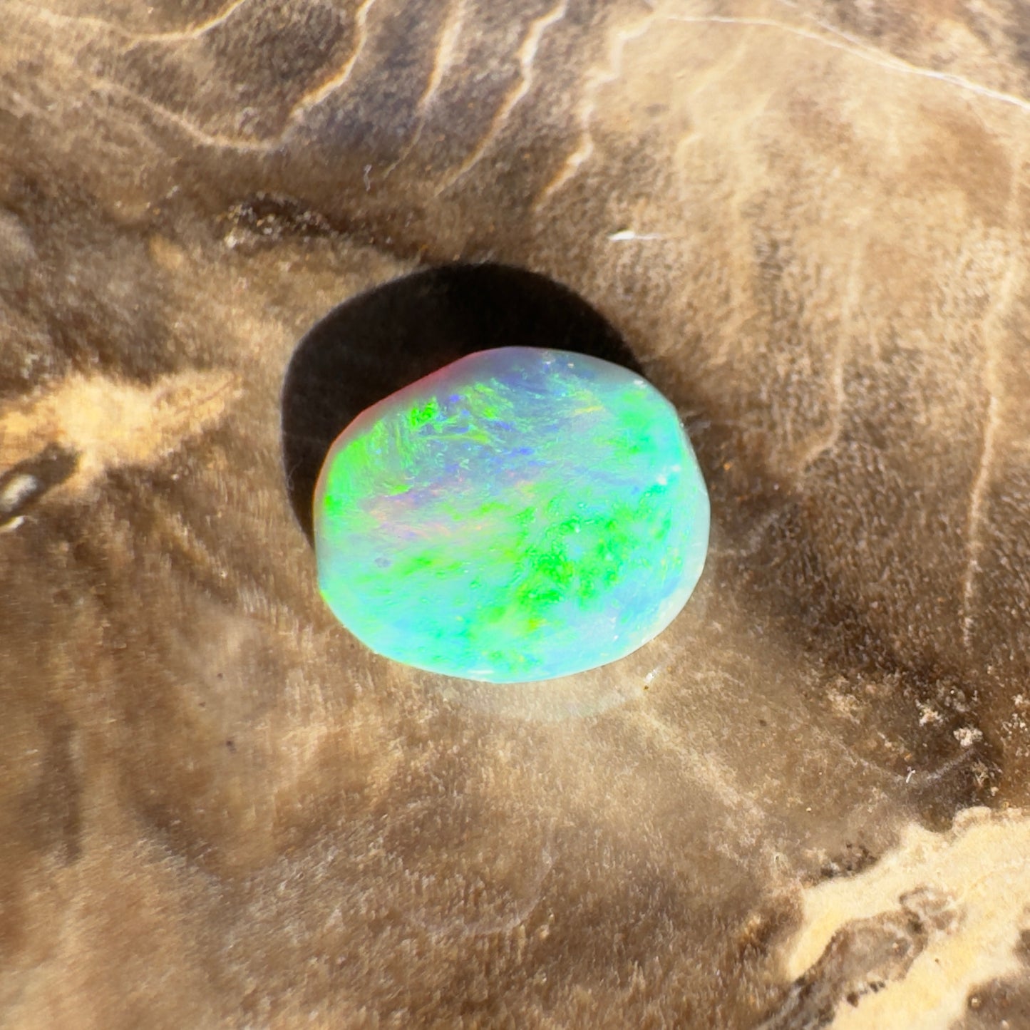 Lightning Ridge Semi Black Opal 0.7carat Solid Hand-Cut