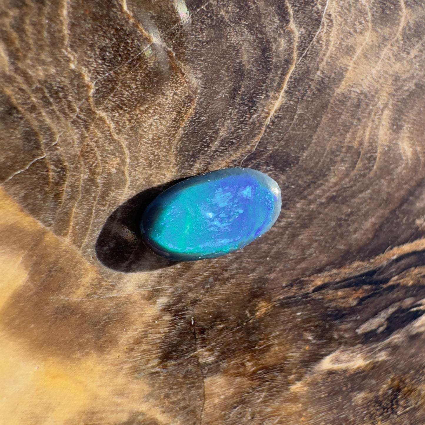 Lightning Ridge Black Opal 0.3carat Solid Hand-Cut