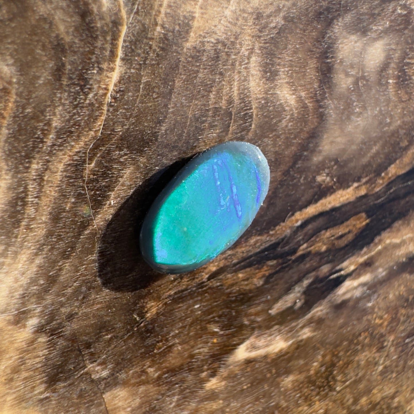 Lightning Ridge Black Opal 0.3carat Solid Hand-Cut